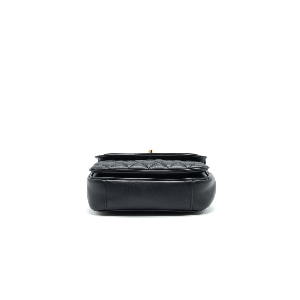 CHANEL SQUARE FLAP BAG LAMBSKIN IN BLACK GHW