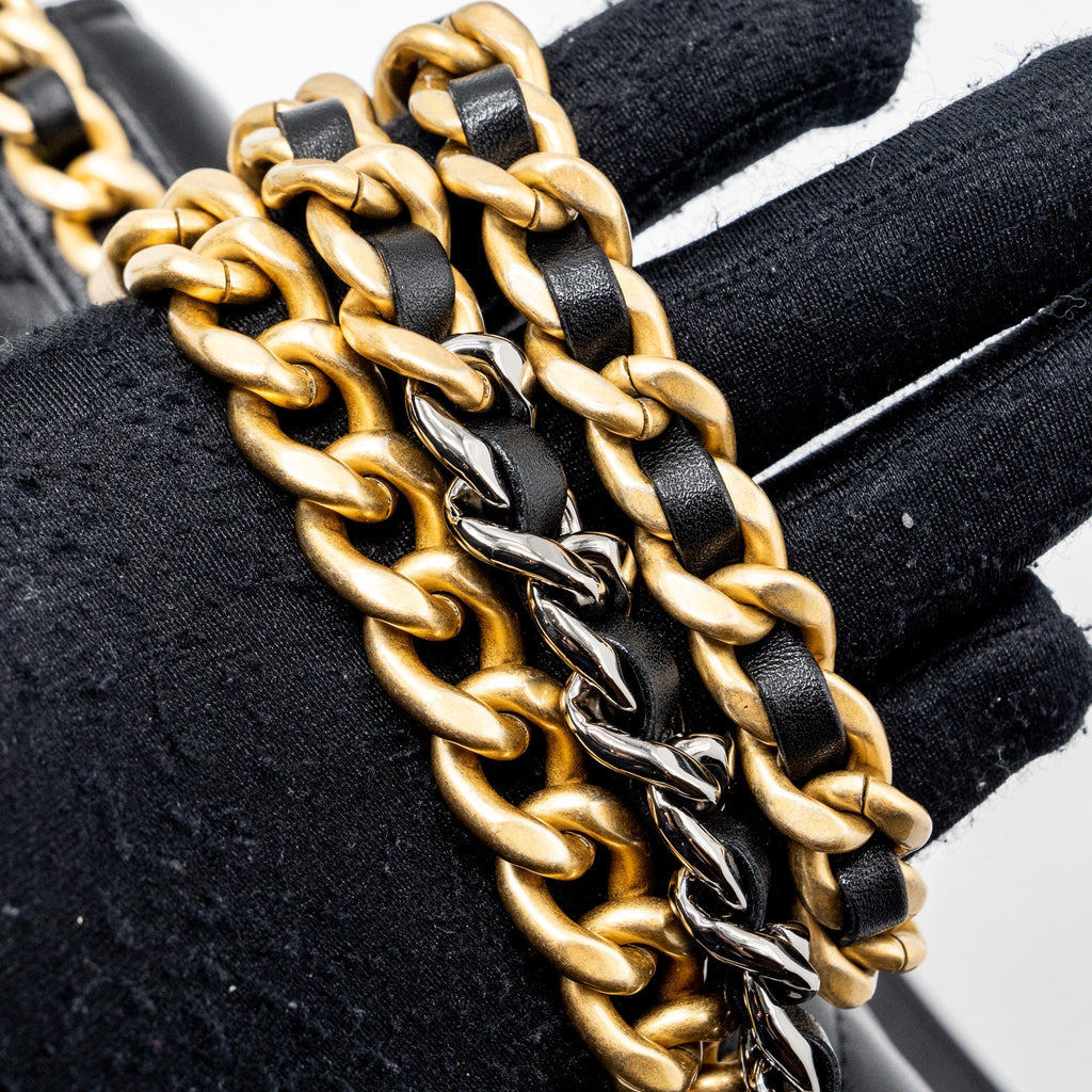 CHANEL 19 WALLET ON CHAIN LAMBSKIN BLACK MULTICOLOUR HARDWARE (MICROCHIP)