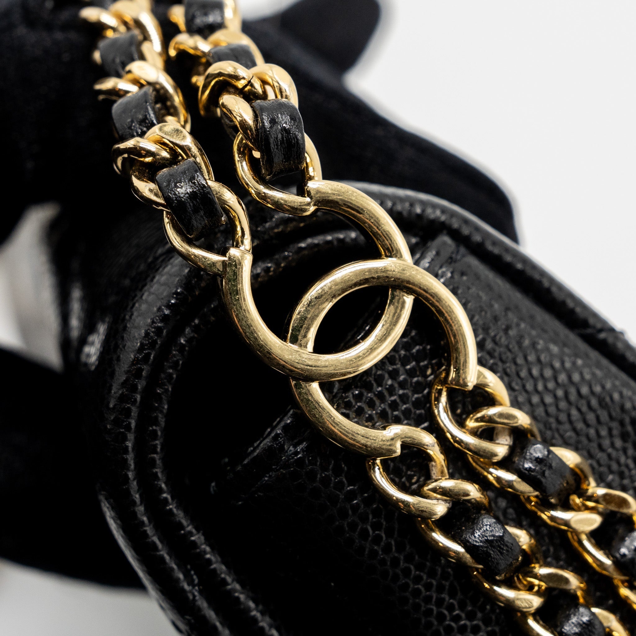 CHANEL 23C FLAP BAG WITH CC LOGO CHAIN CAVIAR BLACK GHW (MICROCHIP)