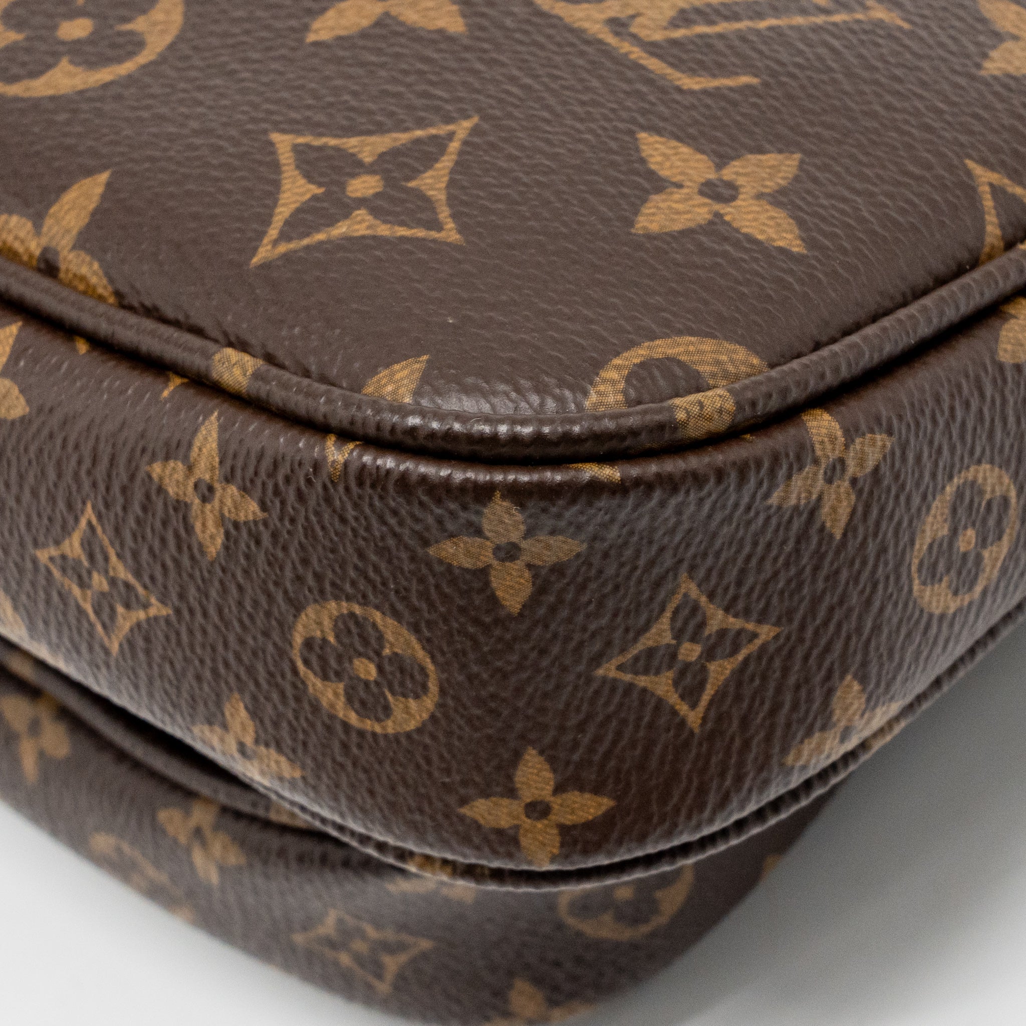 LOUIS VUITTON MULTI POCHETTE ACCESSOIRES MONOGRAM CANVAS KHAKI GHW
