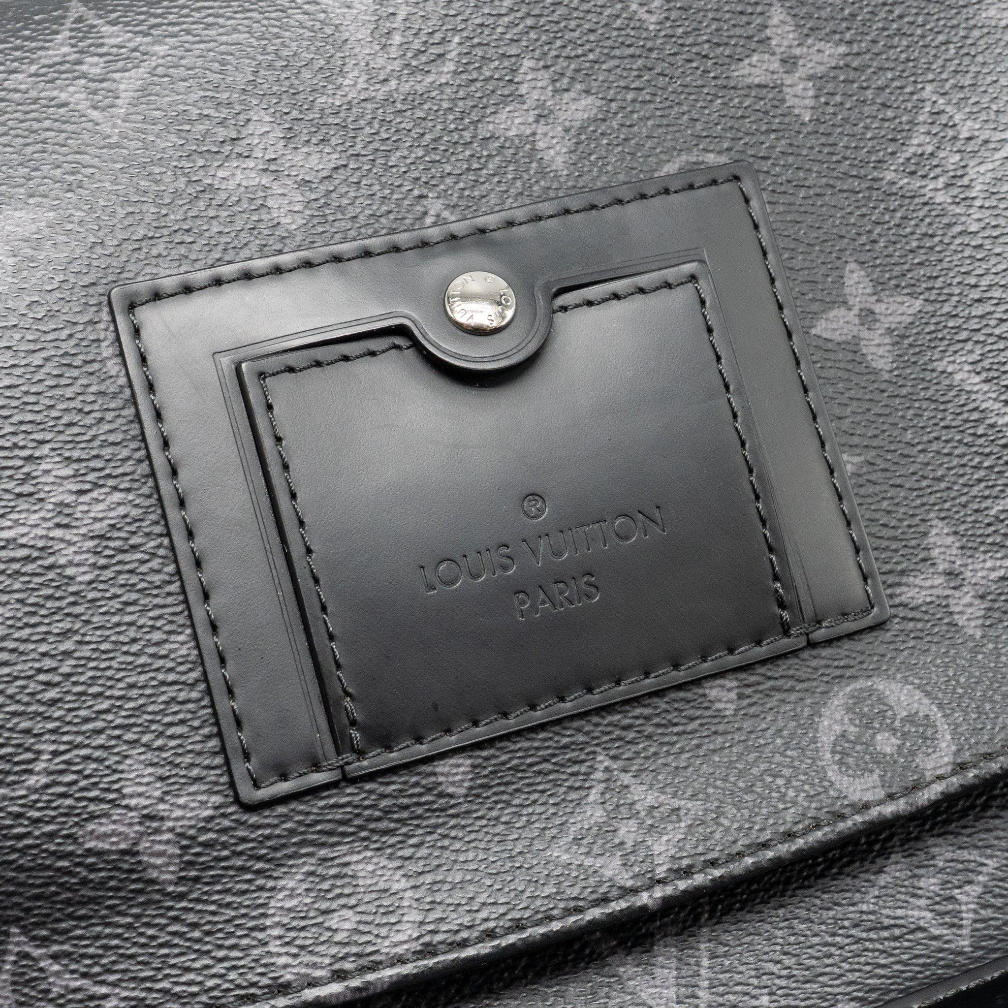 LOUIS VUITTON MESSENGER VOYAGER PM MONOGRAM CANVAS BLACK SHW