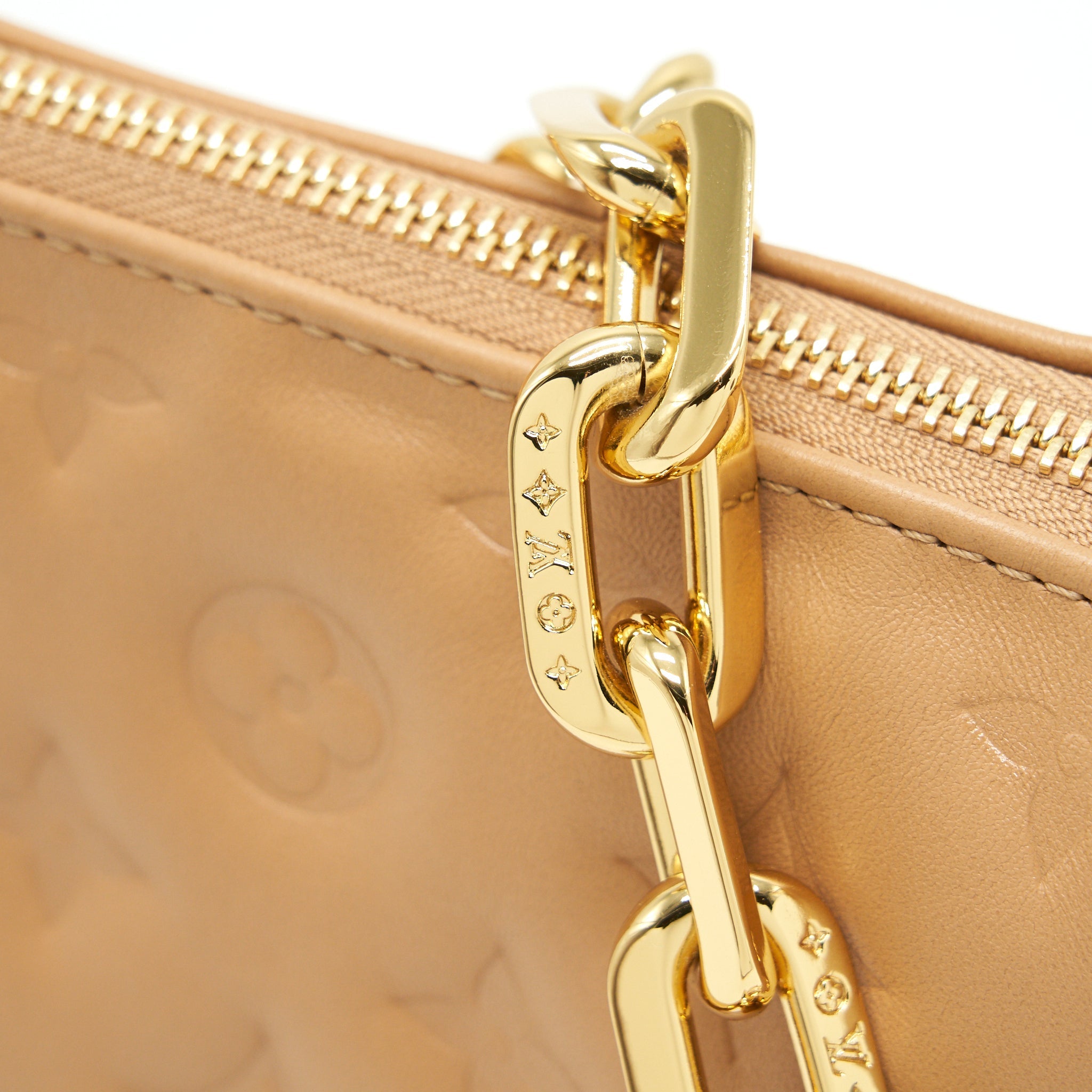 LOUIS VUITTON COUSSIN PM CAMEL