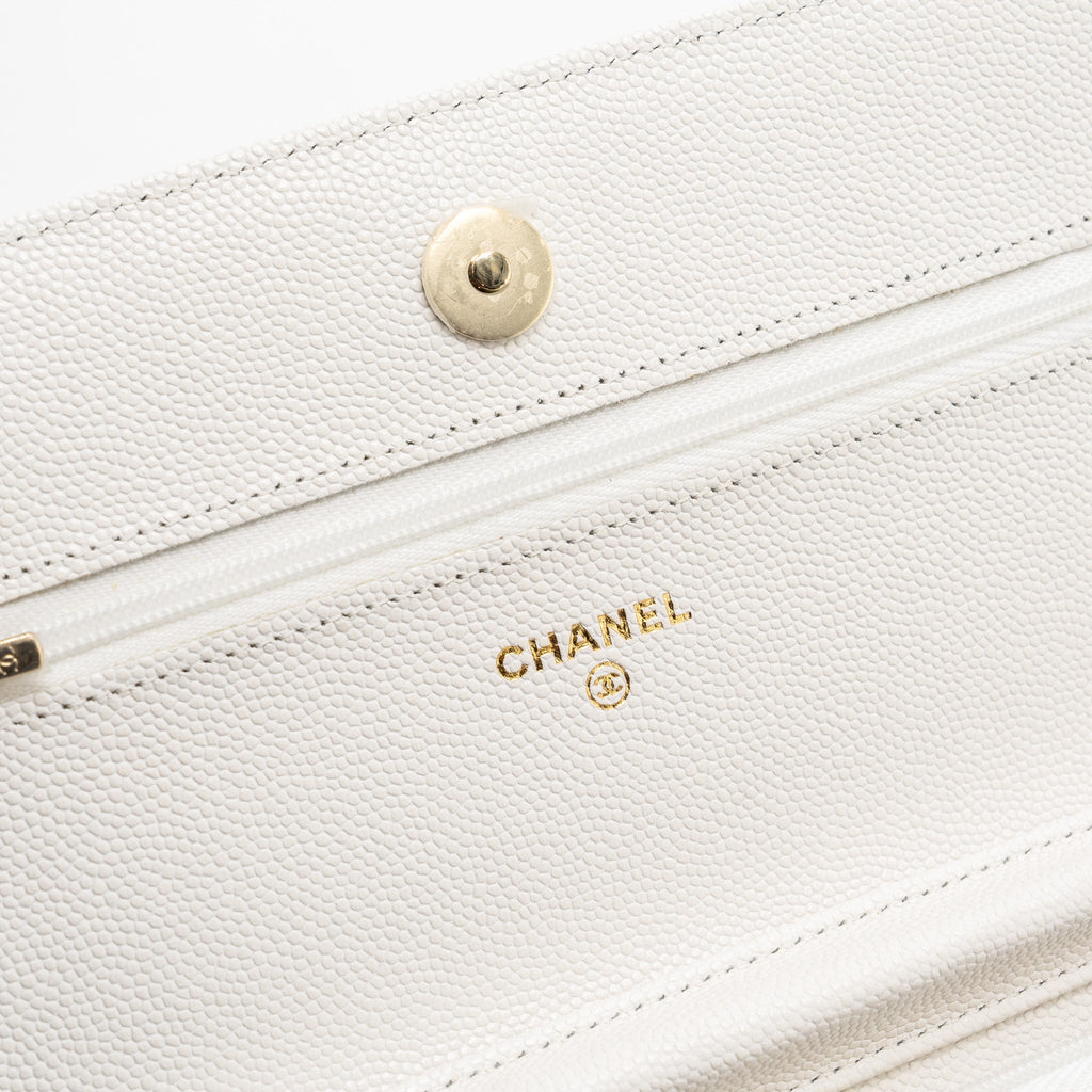 CHANEL CLASSIC WALLET ON CHAIN CAVIAR WHITE LGHW (MICROCHIP)