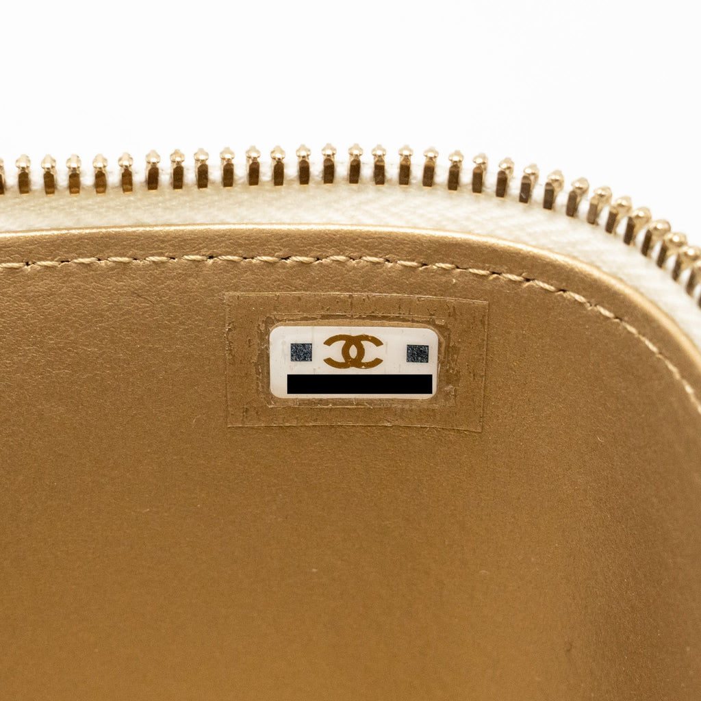 CHANEL PEARL CRUSH MINI VANITY WITH CHAIN LAMBSKIN WHITE LGHW (MICROCHIP)