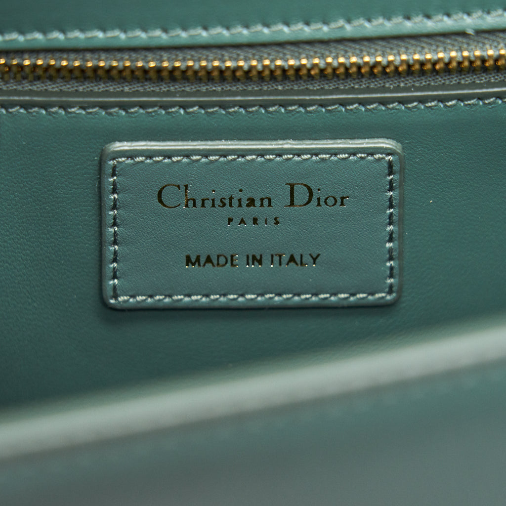 DIOR 30 MONTAIGNE MEDIUM BAG CALFSKIN GREEN