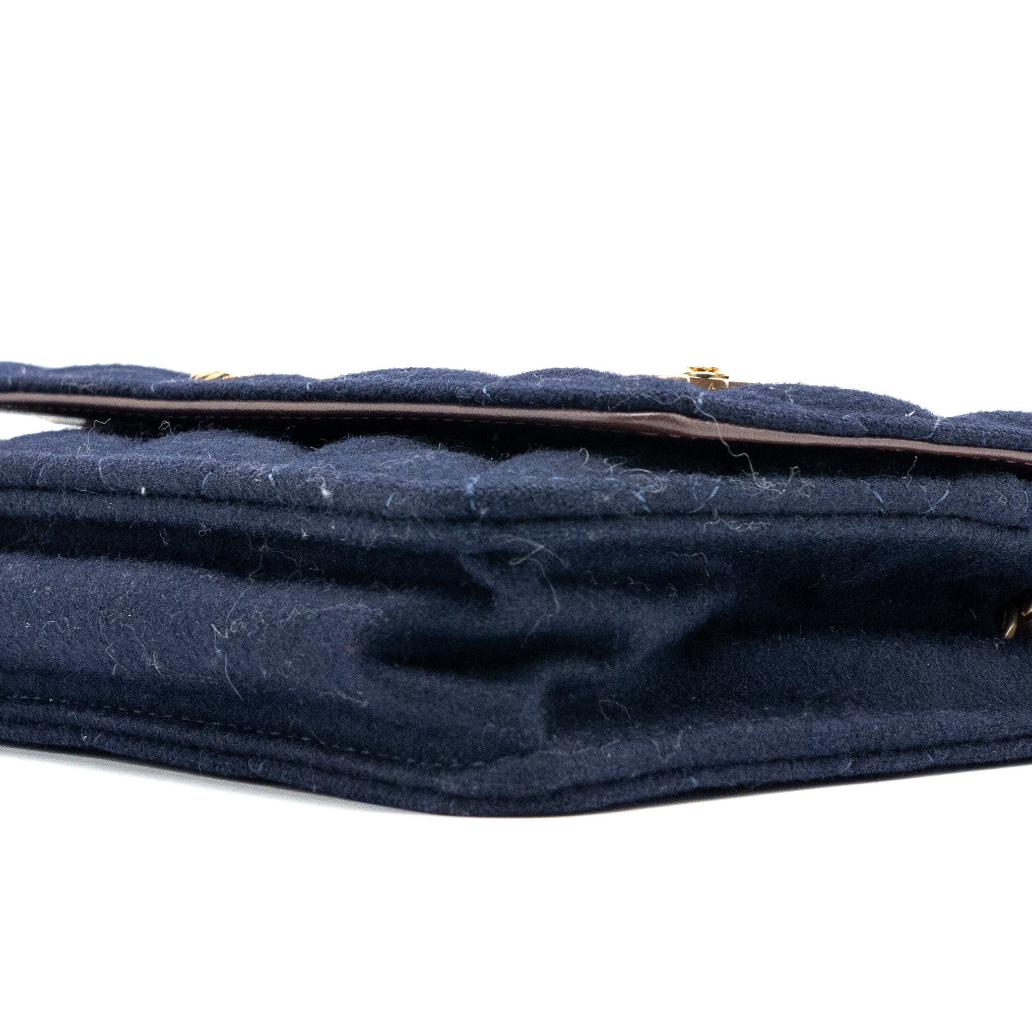 CHANEL 18A CHARMING NAVY WALLET ON CHAIN WOOL/CALFSKIN NAVY GHW