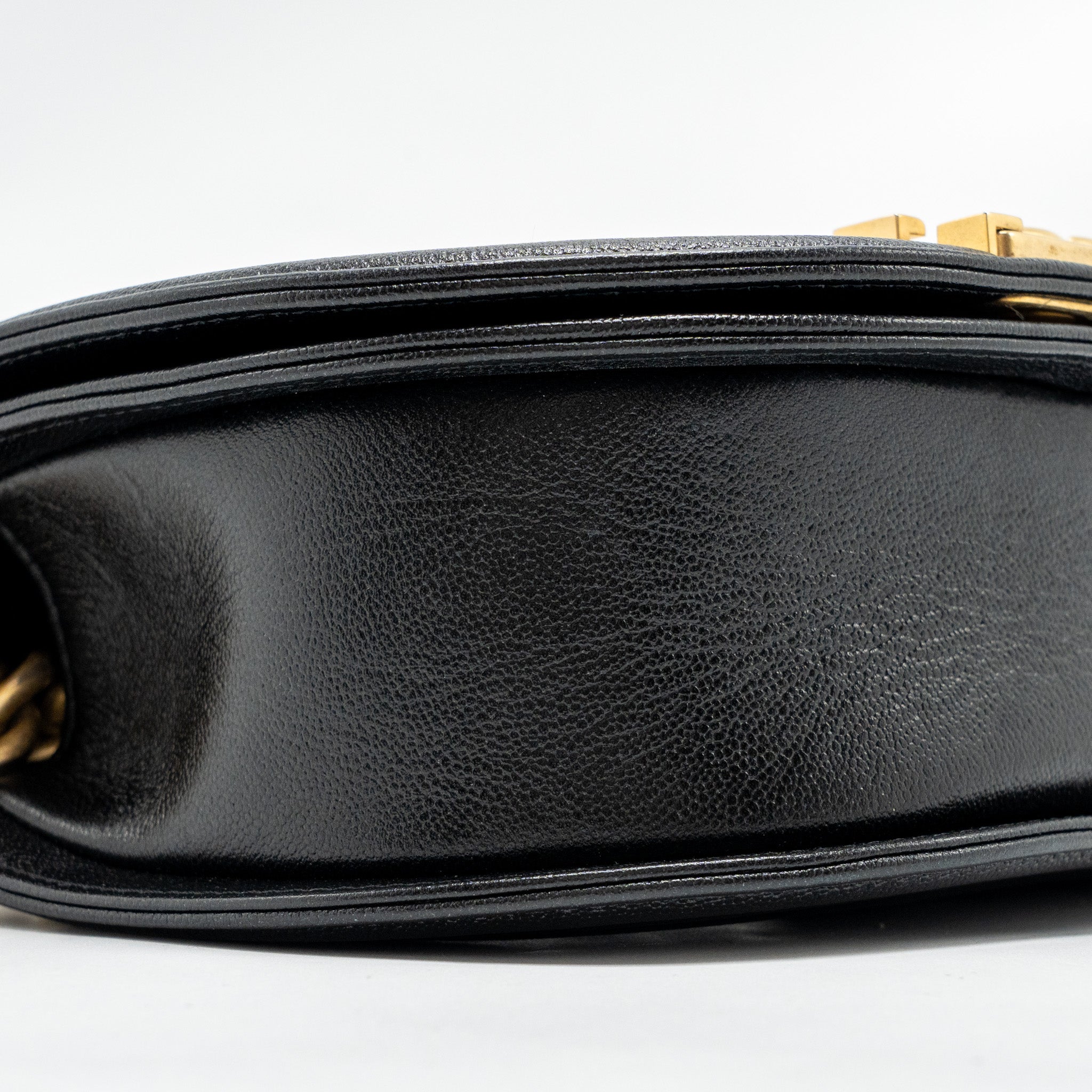 CHANEL 22A ROUND BOY MESSENGER BAG CAVIAR BLACK GHW (MICROCHIP)