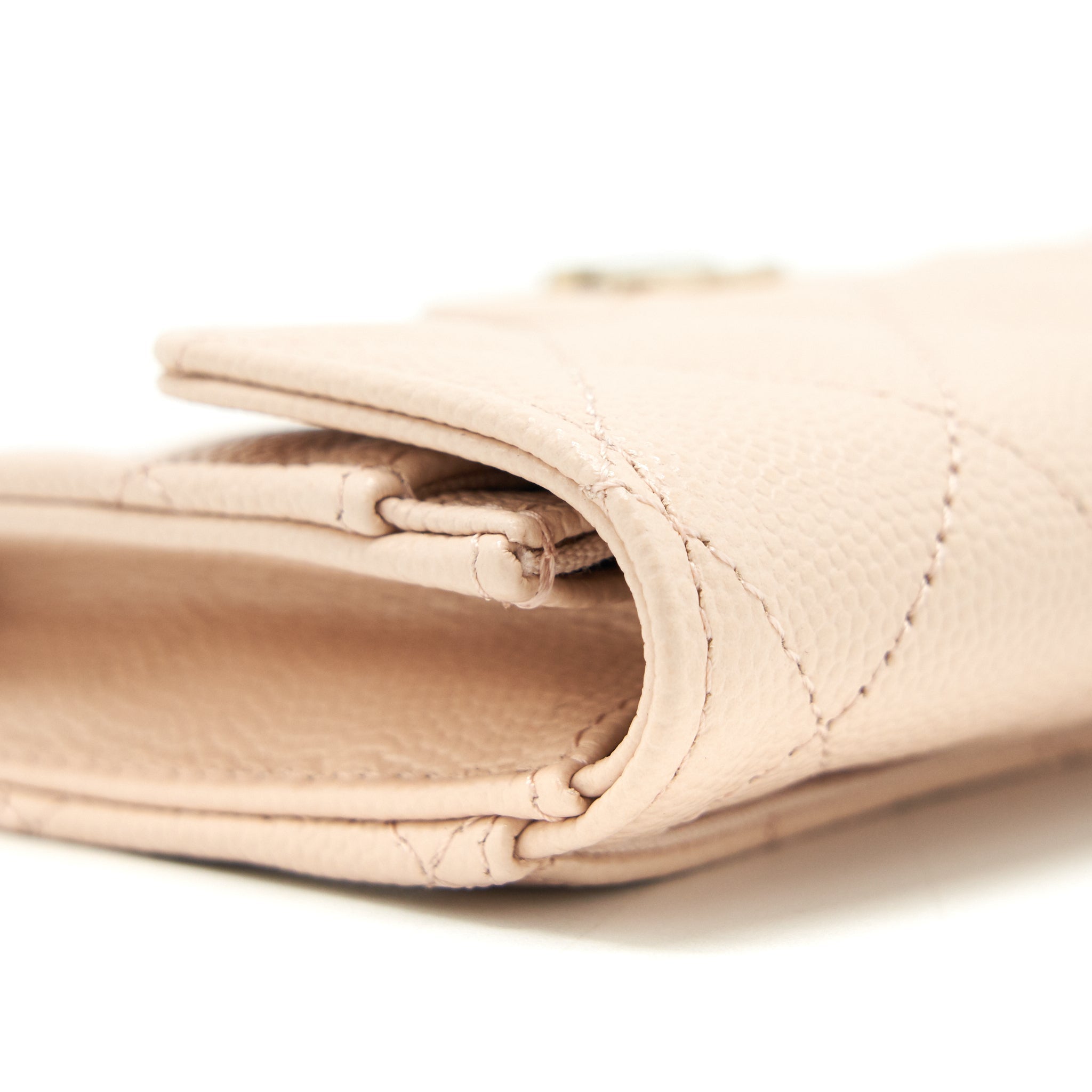 CHANEL 22C FLAP CARDHOLDER CAVIAR LIGHT BEIGE LGHW