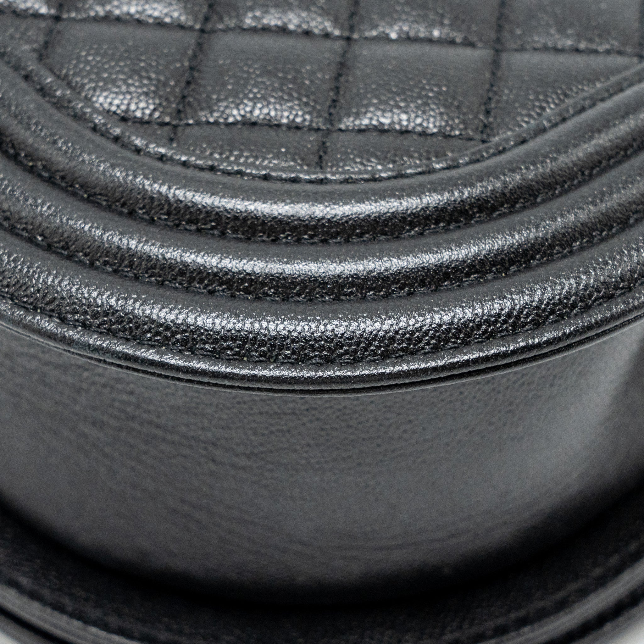 CHANEL 22A ROUND BOY MESSENGER BAG CAVIAR BLACK GHW (MICROCHIP)