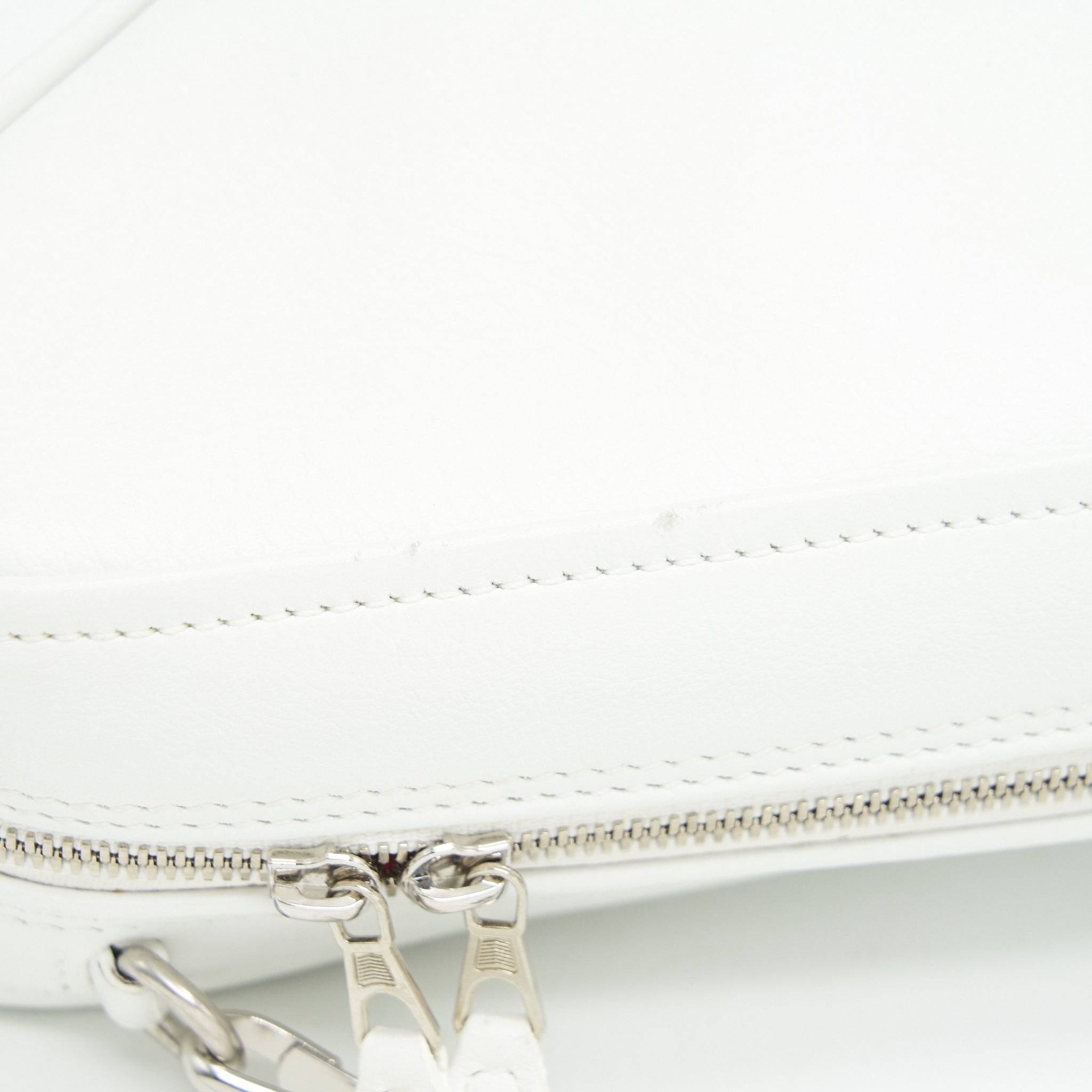 BALENCIAGA TRIANGLE MINI CHAIN CROSSBODY BAG WHITE