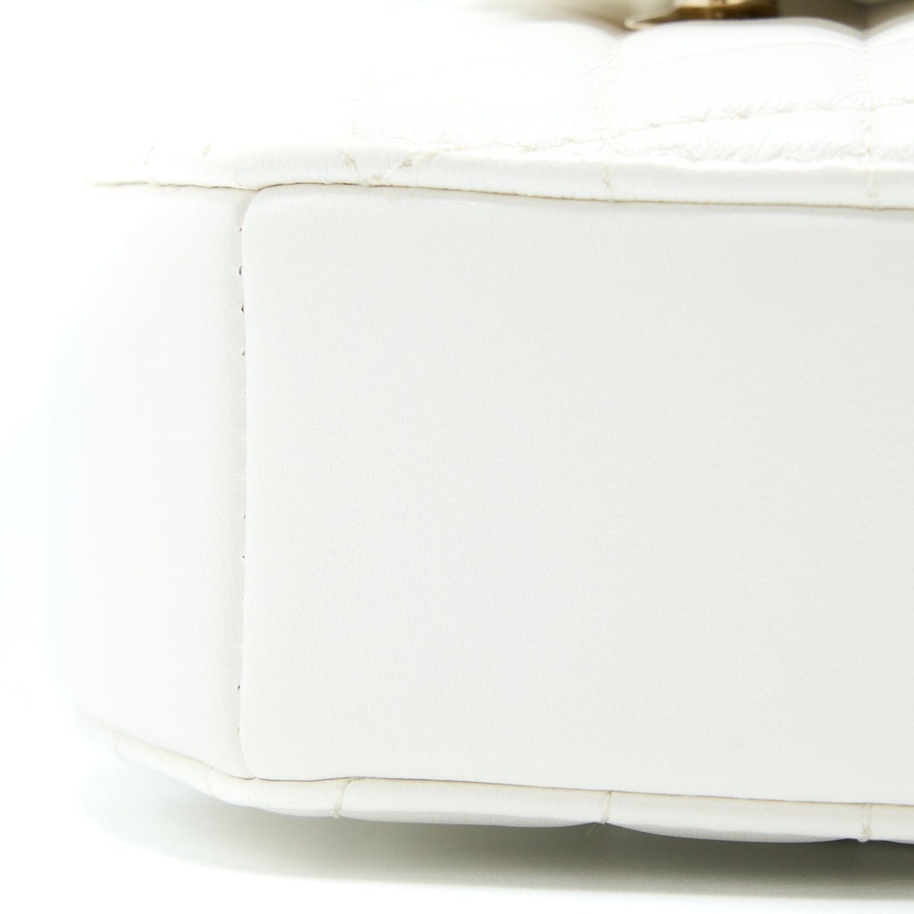 CHANEL 22S HEART BAG LAMBSKIN WHITE LGHW (MICROCHIP)