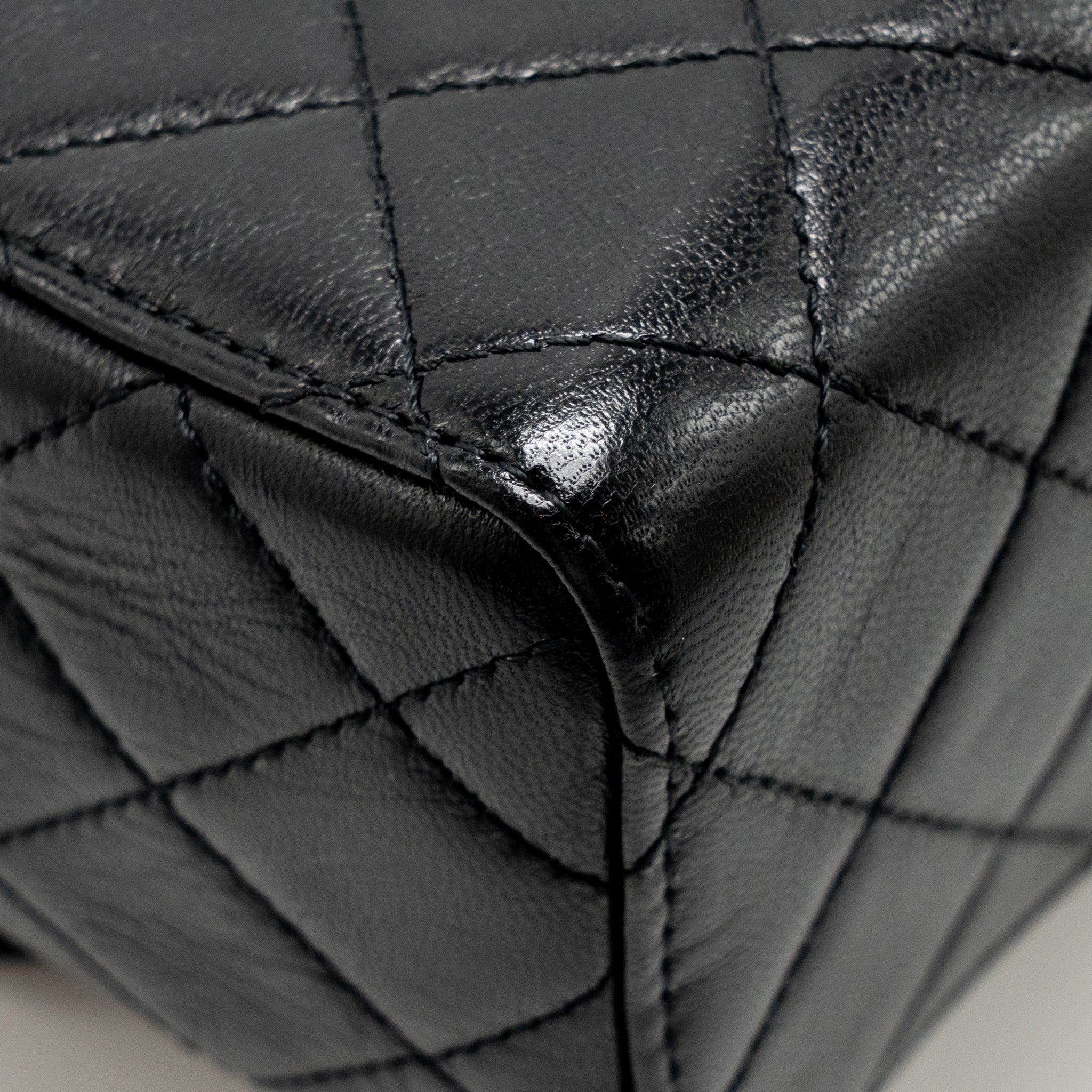 CHANEL 22K RETRO CLASSIC NEW SQUARE LARGE FLAP BAG GOATSKIN BLACK GHW (MICROCHIP)