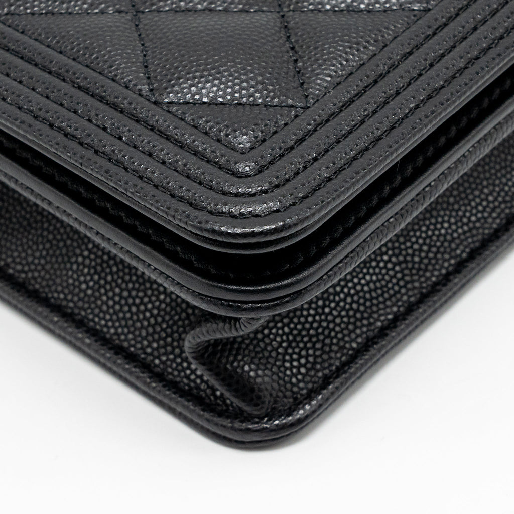 CHANEL BOY WALLET ON CHAIN CAVIAR BLACK RUTHENIUM SHW (MICROCHIP)