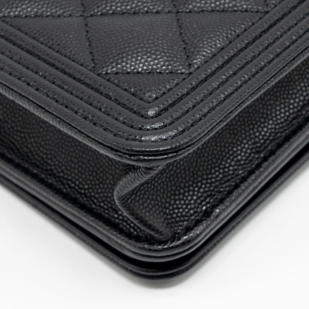CHANEL BOY WALLET ON CHAIN CAVIAR BLACK RUTHENIUM SHW (MICROCHIP)