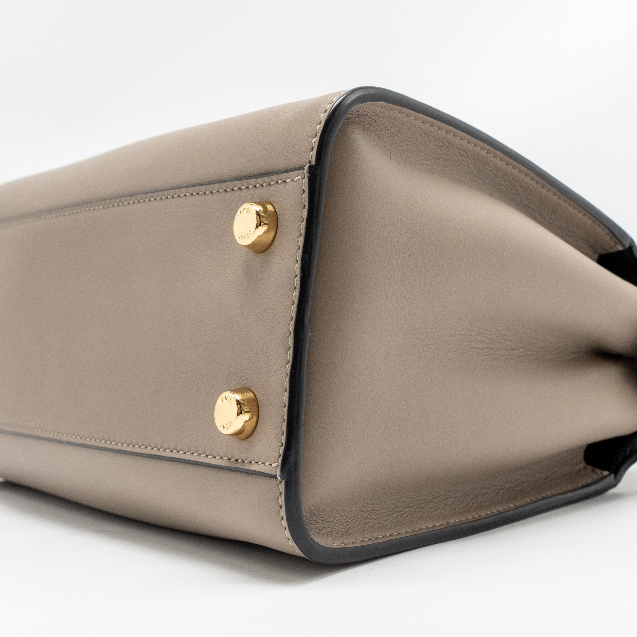 FENDI PEEKABOO ICONIC ESSENTIAL HANDLE BAG CALFSKIN LIGHT GREY GHW
