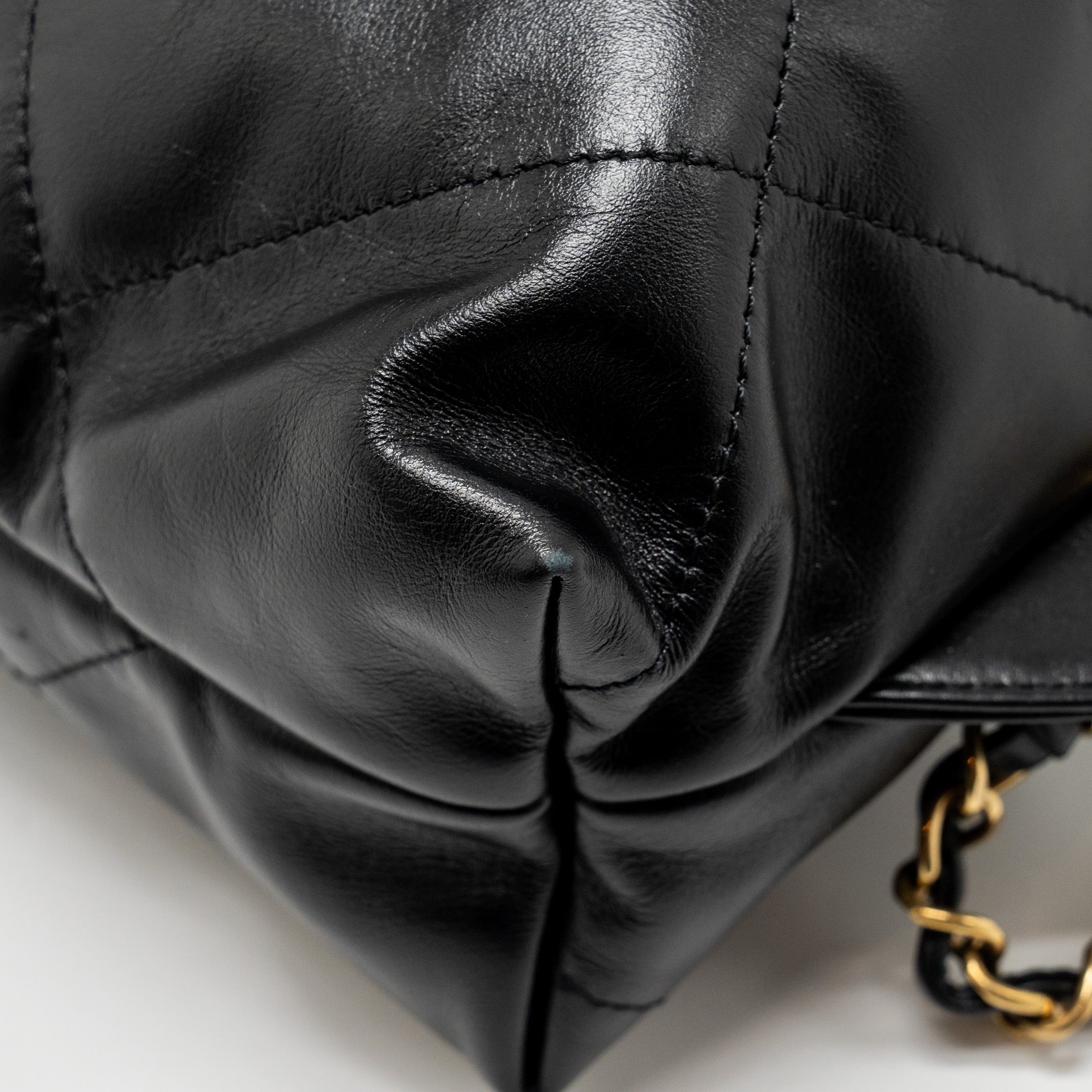 CHANEL LARGE 22 BACKPACK GOLD LETTER LOGO SHINY CALFSKIN BLACK GHW(MICROCHIP)