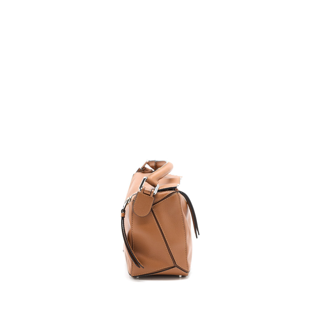 LOEWE SMALL PUZZLE BAG CALFSKIN CARAMEL SHW