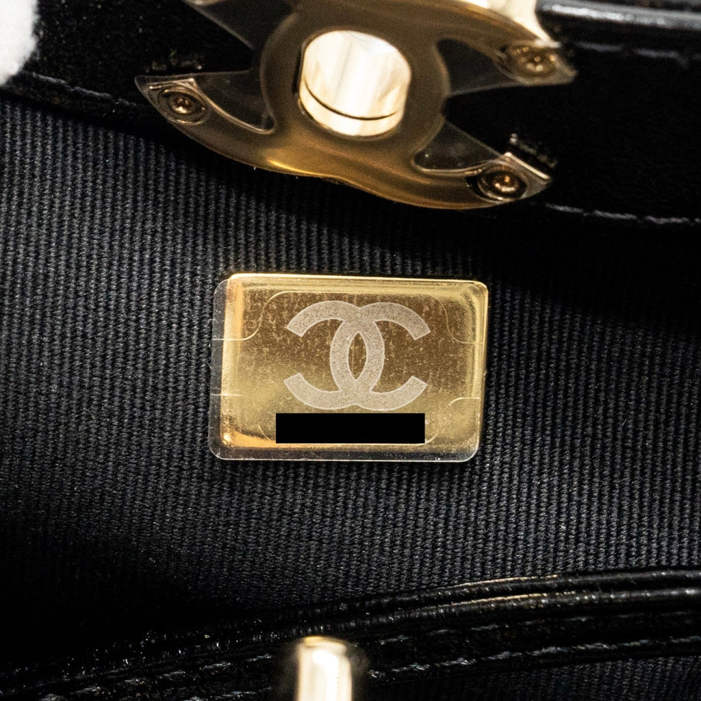 CHANEL MINI 31 BAG SHINY CALFSKIN BLACK LGHW (MICROCHIP)