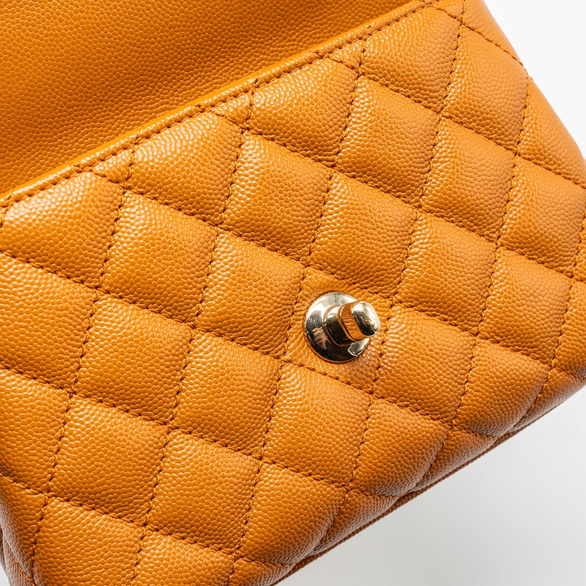 CHANEL MINI COCO HANDLE CAVIAR CARAMEL LGHW (MICROCHIP)