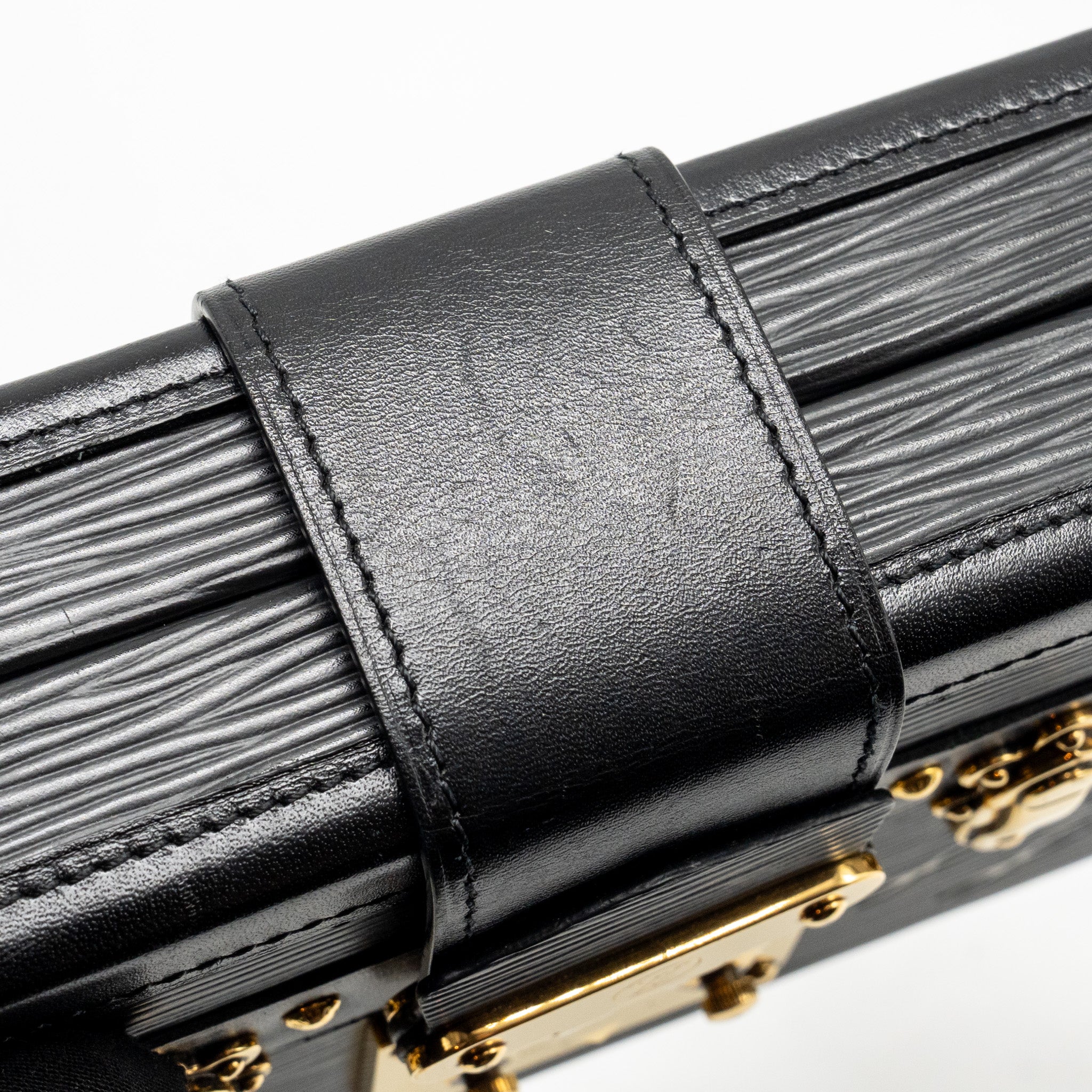 LOUIS VUITTON PETIT MALLE EPI BLACK GHW