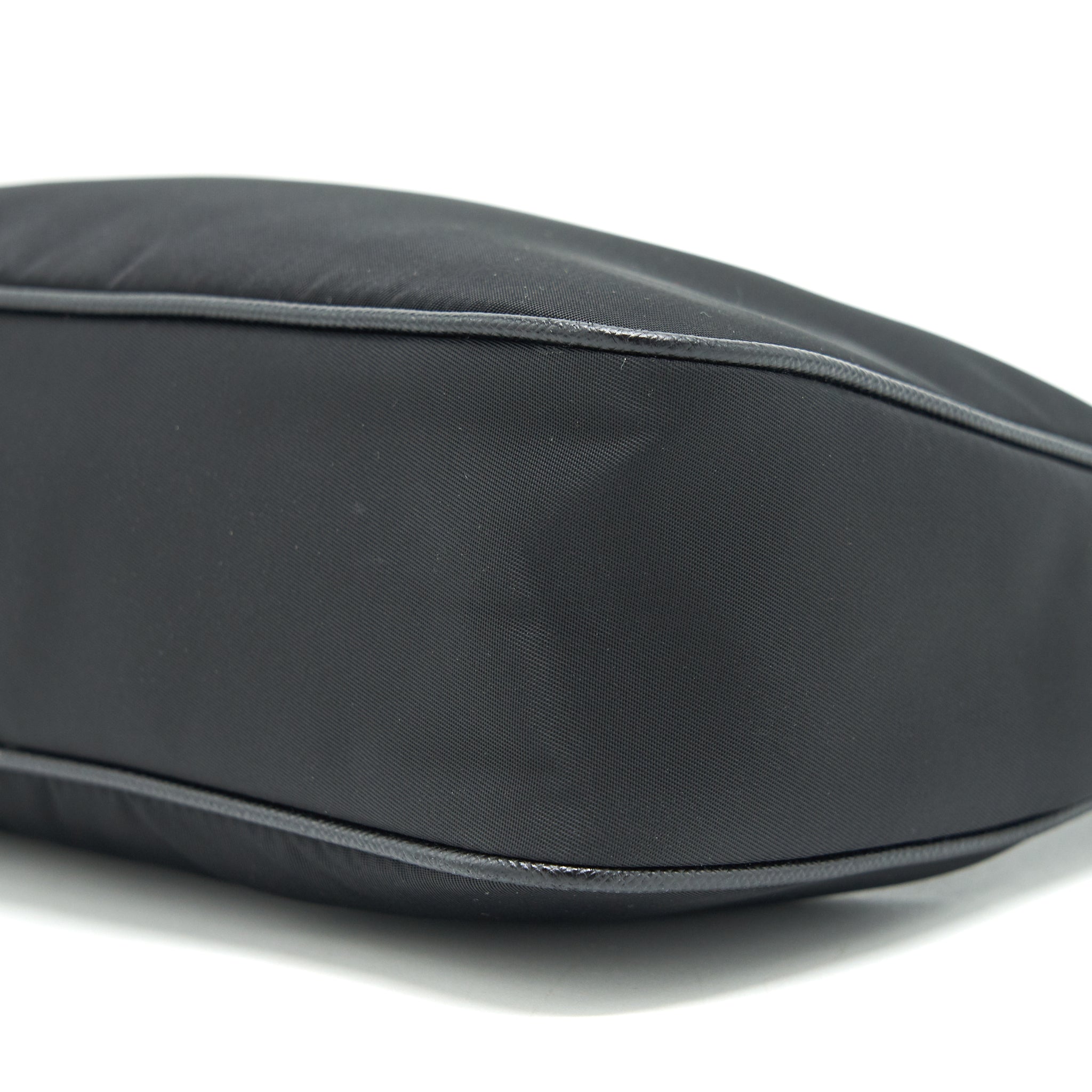 PRADA REEDITION 2005 NYLON BAG BLACK SHW