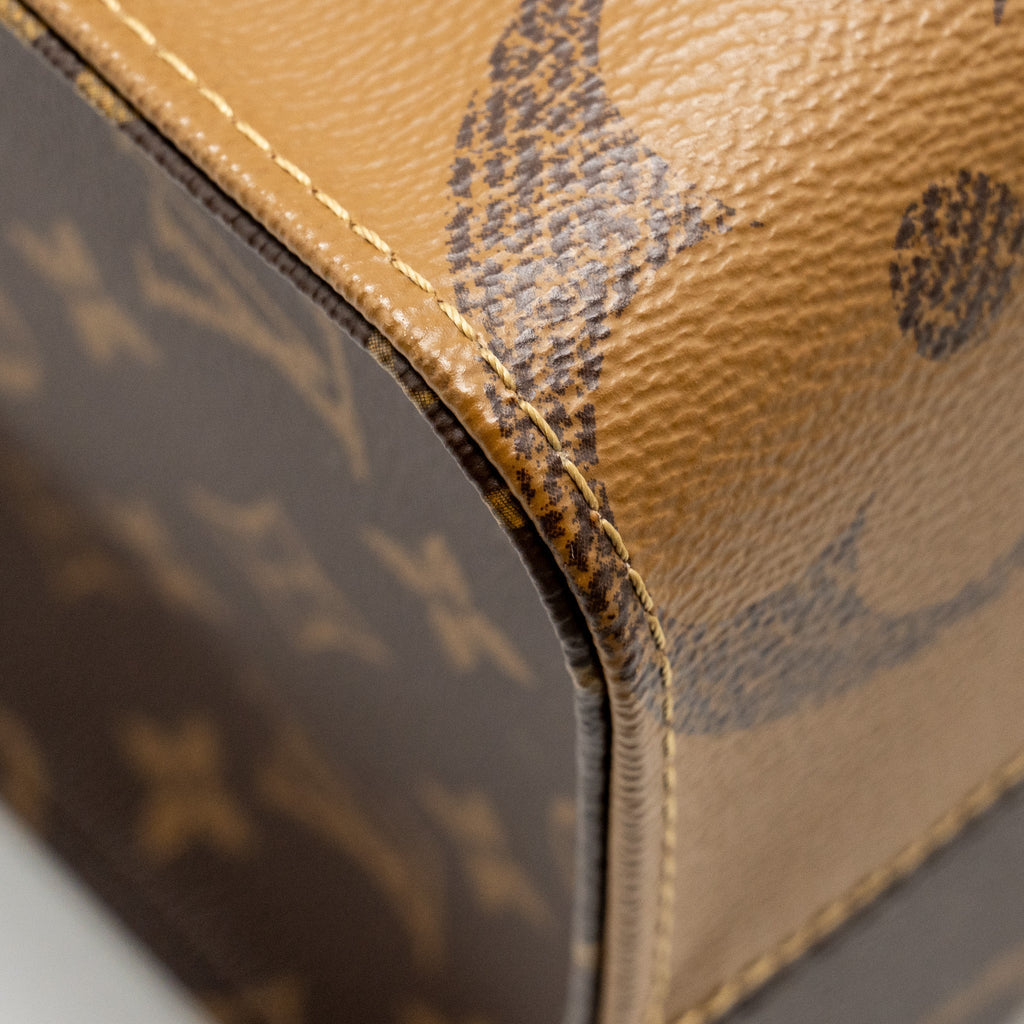 LOUIS VUITTON ONTHEGO MM MONOGRAM CANVAS GHW