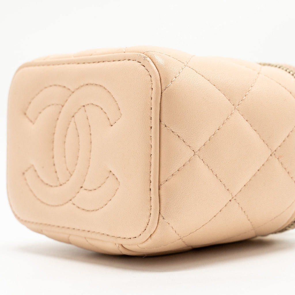CHANEL MINI VANITY CASE WITH CAMELLIA ADJUSTABLE CHAIN LAMBSKIN BEIGE GHW (MICROCHIP)