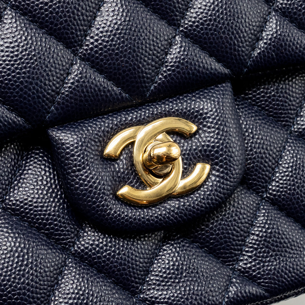 CHANEL SMALL CLASSIC DOUBLE FLAP BAG CAVIAR NAVY GHW (MICROCHIP)