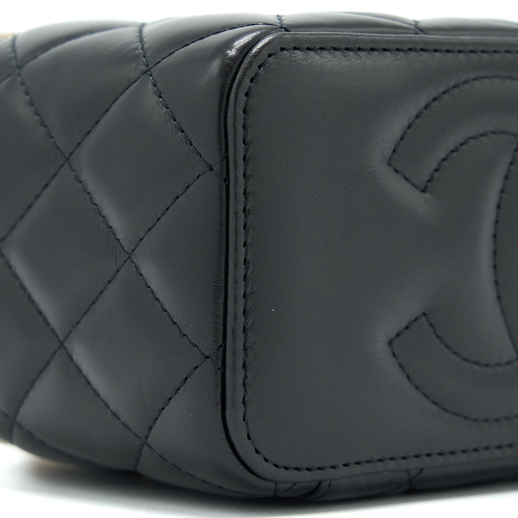 CHANEL 22K GOLD PILLAR ADJUSTABLE CHAIN LONG VANITY LAMBSKIN BLACK GHW (MICROCHIP)