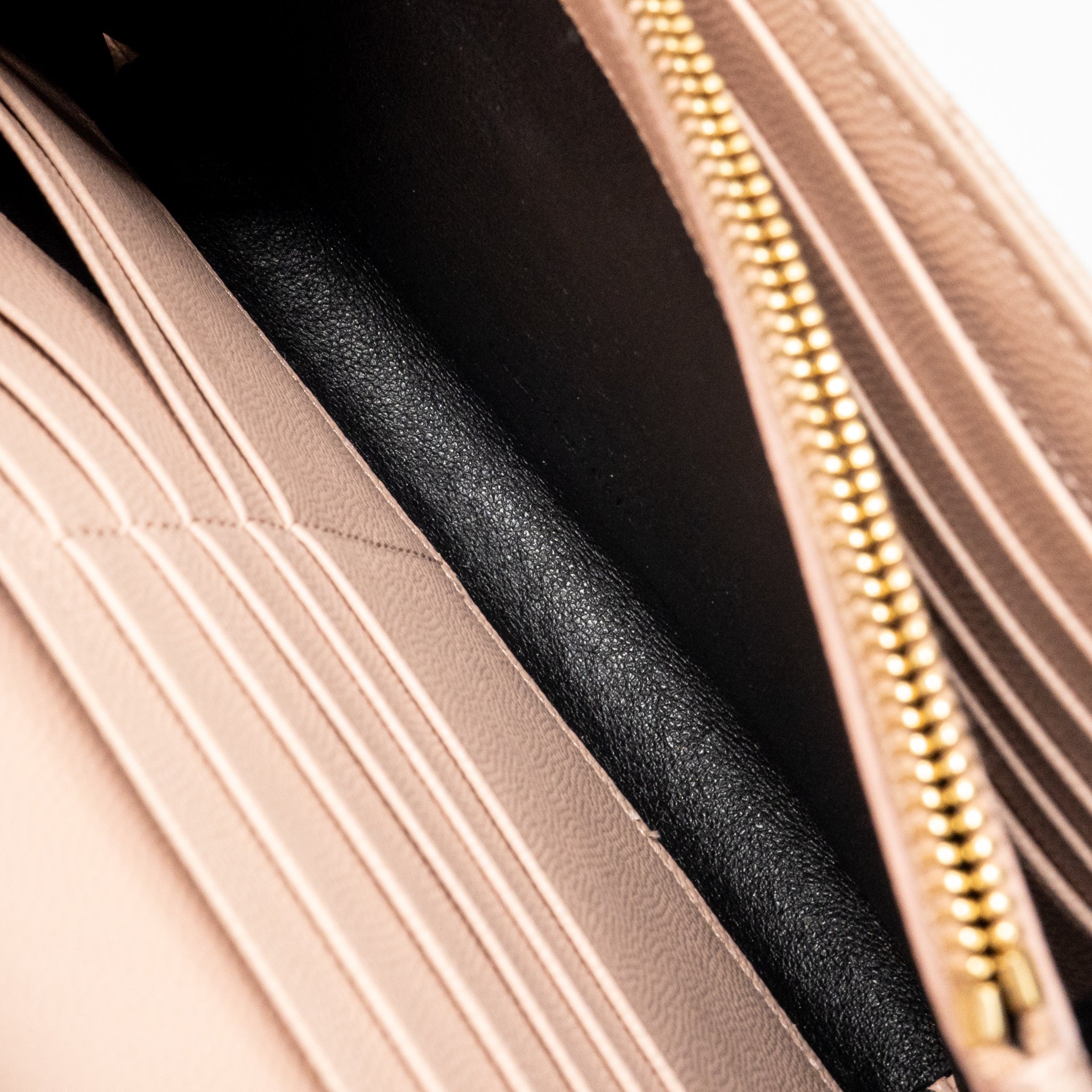SAINT LAURENT/YSL MATELASSE CHAIN WALLET GRAINED CALFSKIN PALE BLUSH GHW