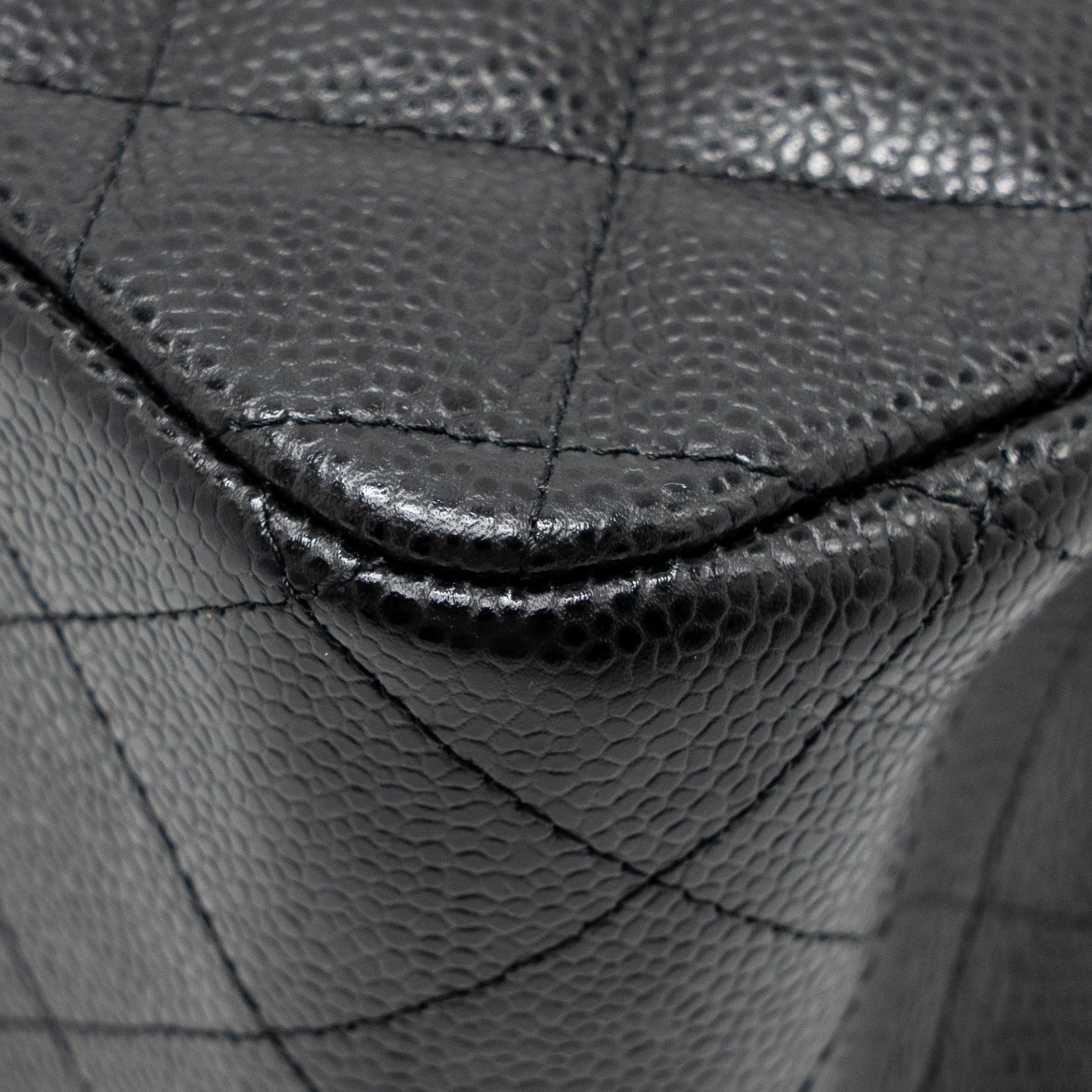 CHANEL JUMBO CLASSIC DOUBLE FLAP BAG CAVIAR BLACK GHW