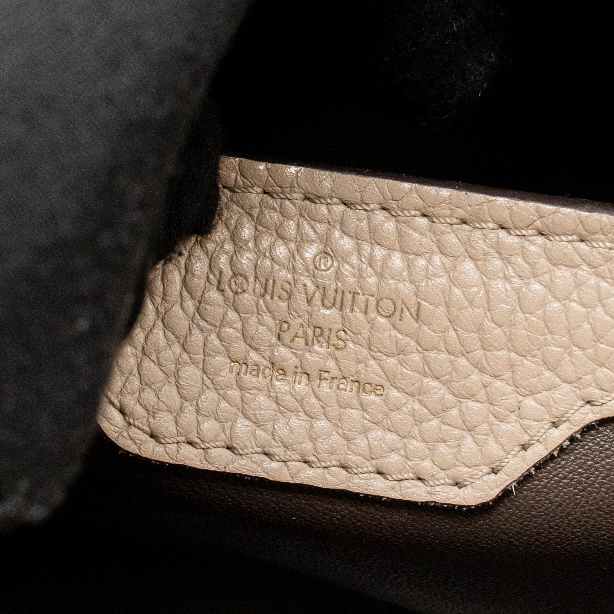 LOUIS VUITTON CAPUCINES MM TAURILLON LEATHER LIGHT GREY GHW