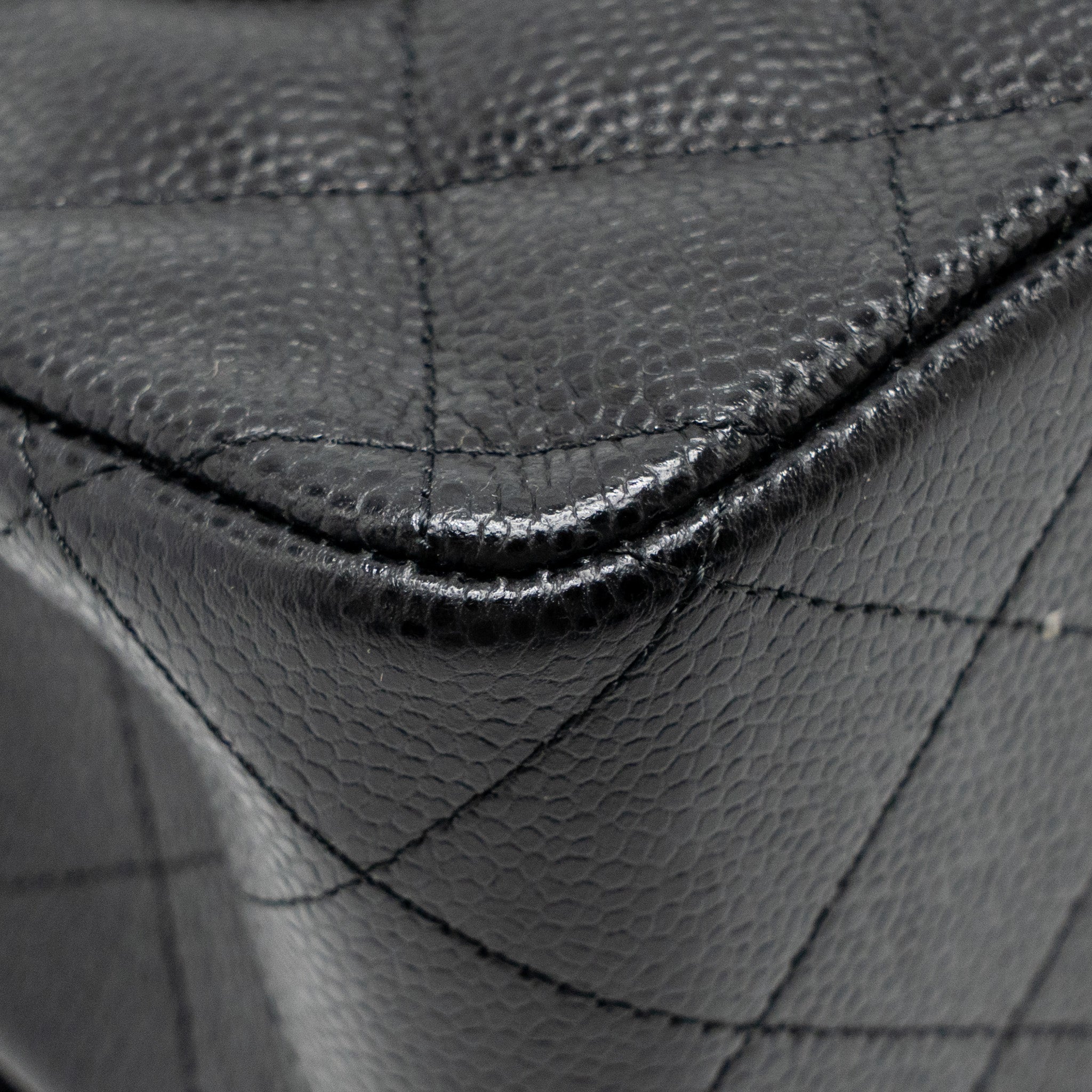 CHANEL JUMBO CLASSIC DOUBLE FLAP BAG CAVIAR BLACK GHW