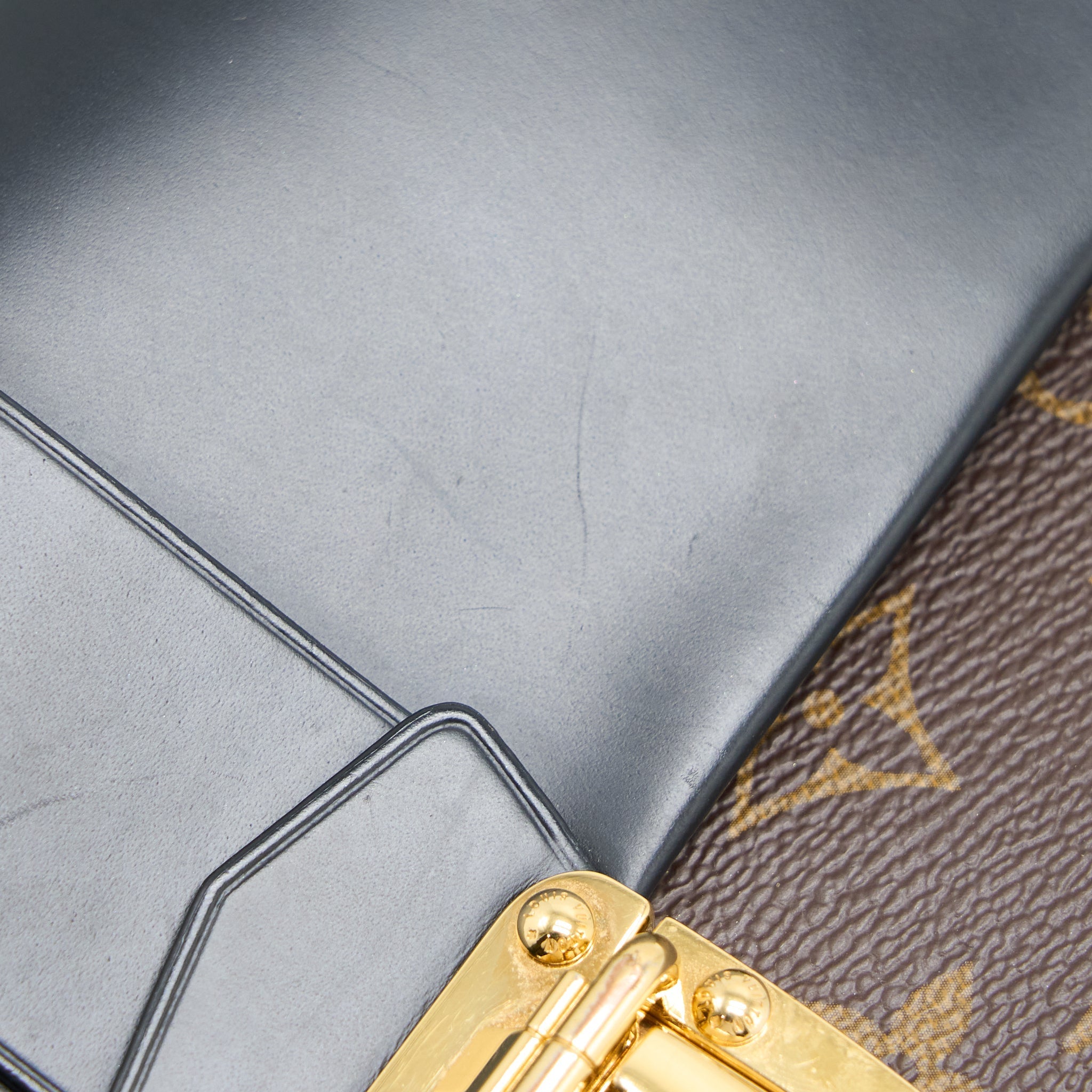 LOUIS VUITTON ONE HANDLE FLAP BAG MM MONOGRAM CANVAS/BLACK GHW