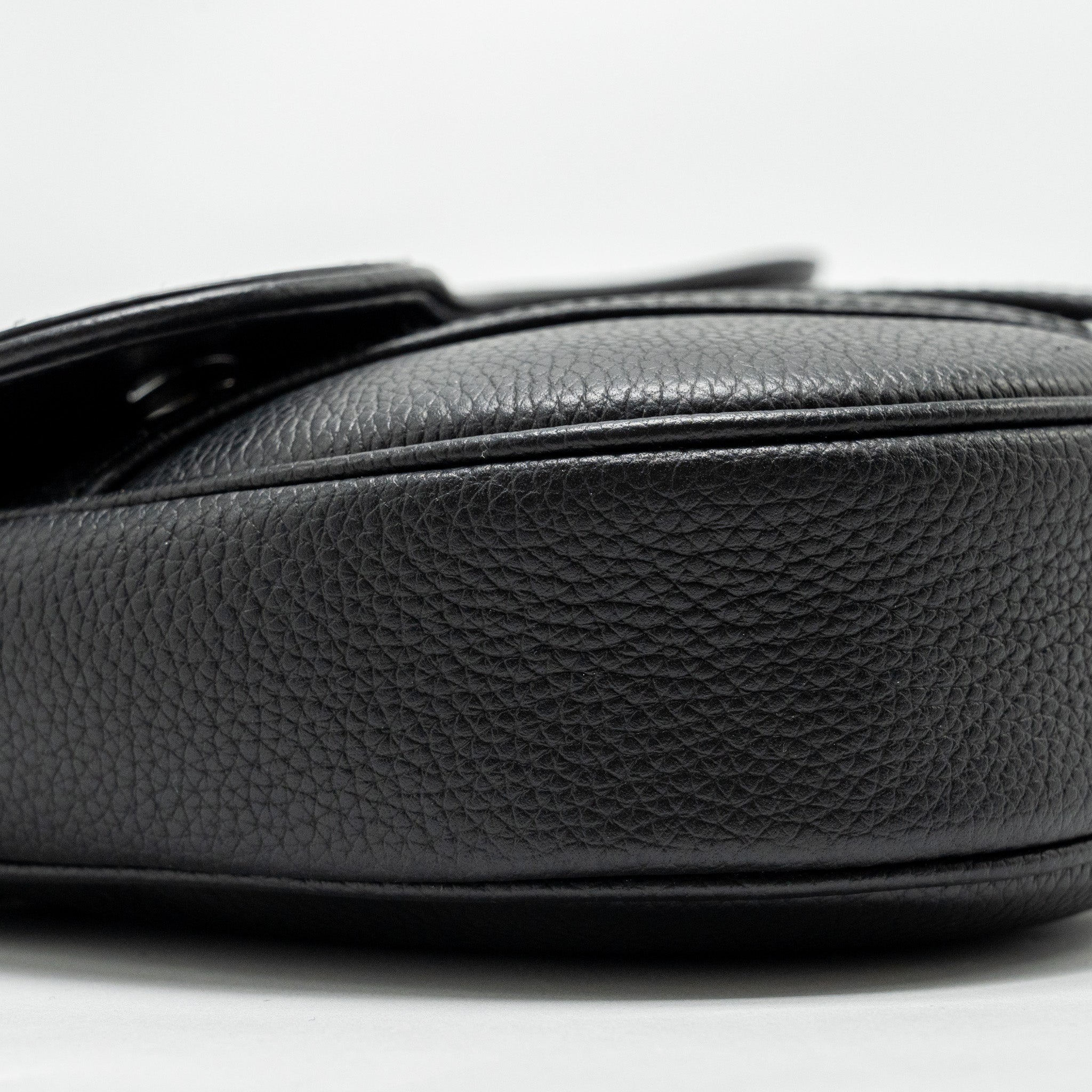 DIOR HOMME CHARMS SADDLE BAG CALFSKIN BLACK SHW