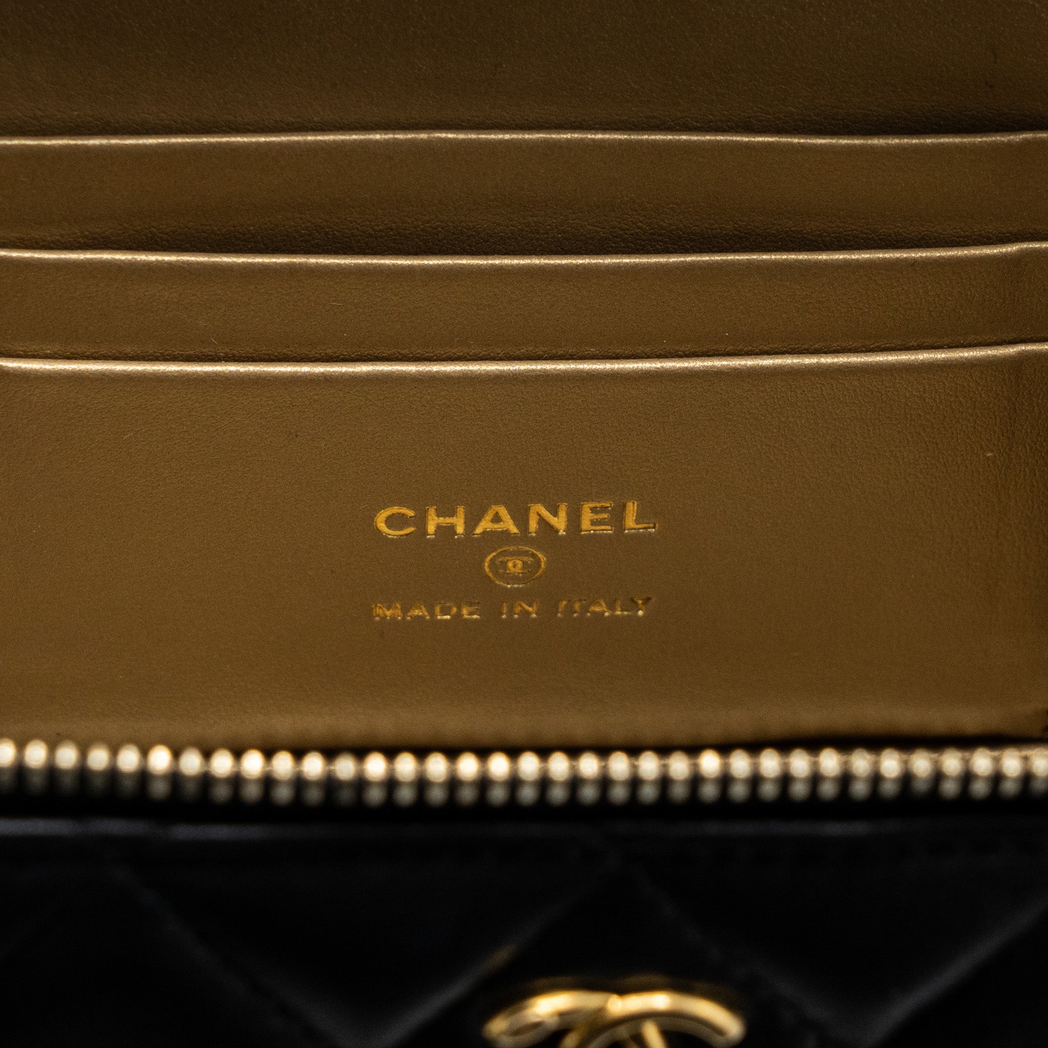 CHANEL PEARL CRUSH LONG VANITY LAMBSKIN BLACK GHW (MICROCHIP)
