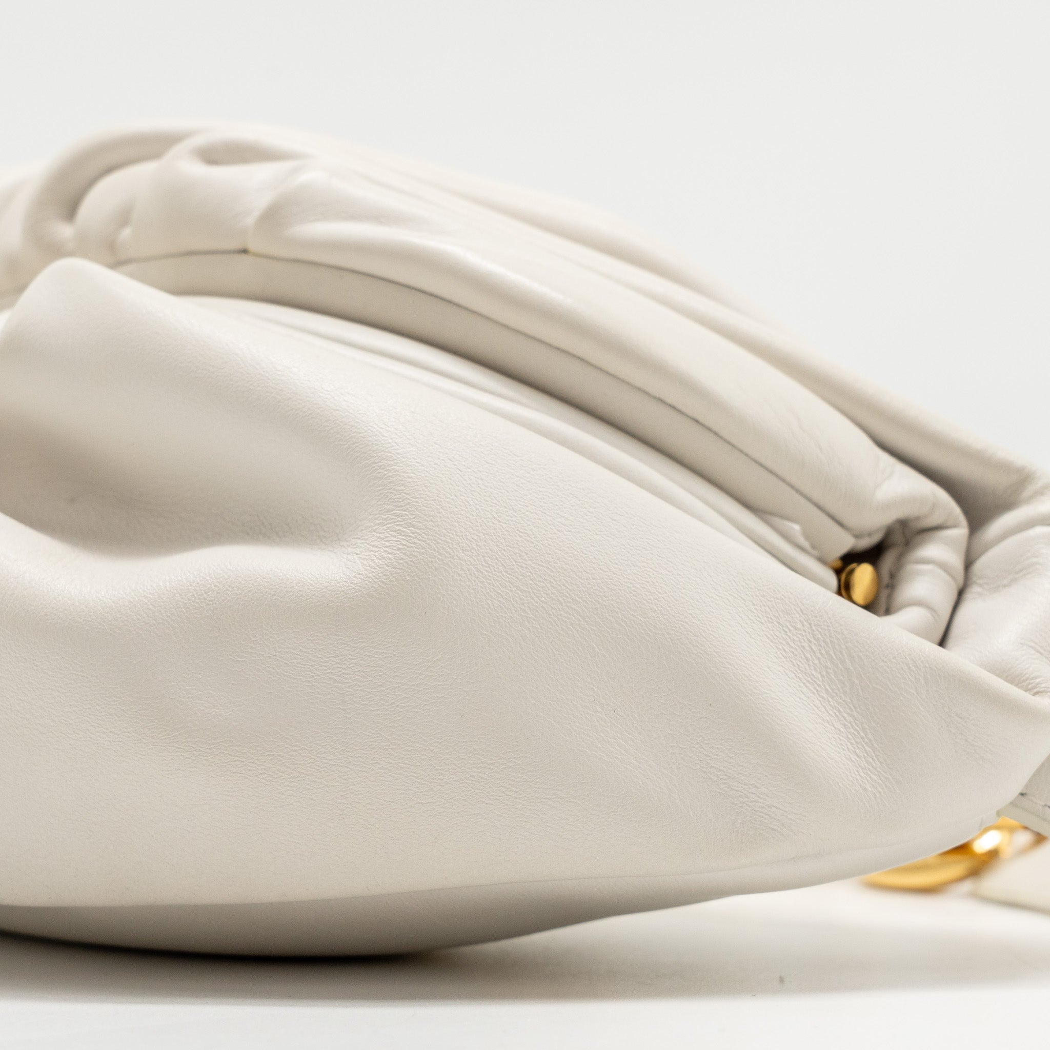 BOTTEGA VENETA THE BELT CHAIN POUCH BAG CALFSKIN WHITE GHW