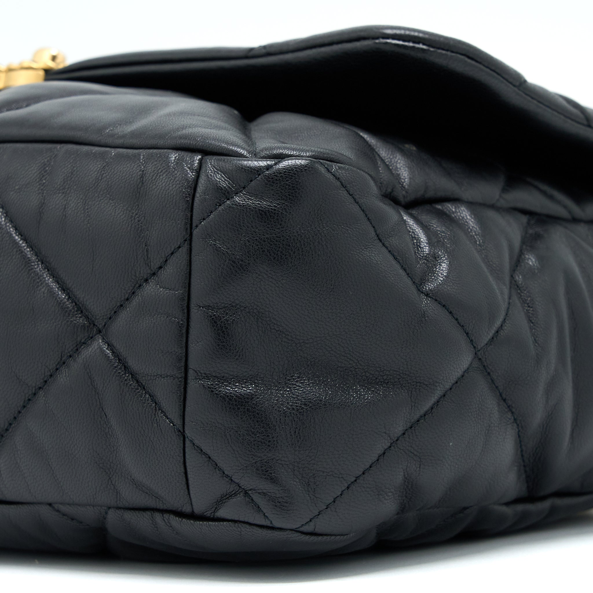 CHANEL MAXI 19 BAG GOATSKIN BLACK MULTICOLOUR HARDWARE