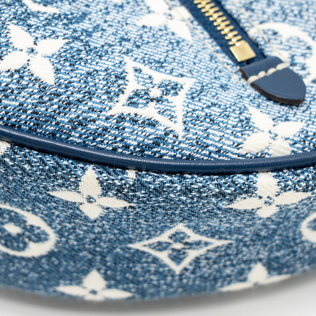 LOUIS VUITTON HALF-MOON LOOP BAGUETTE BAG DENIM BLUE GHW