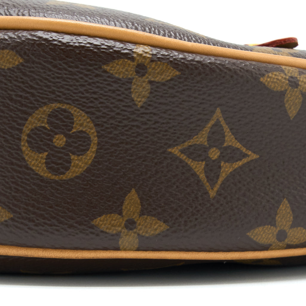 LOUIS VUITTON LOOP BAG MONOGRAM CANVAS GHW (NEW VERSION)