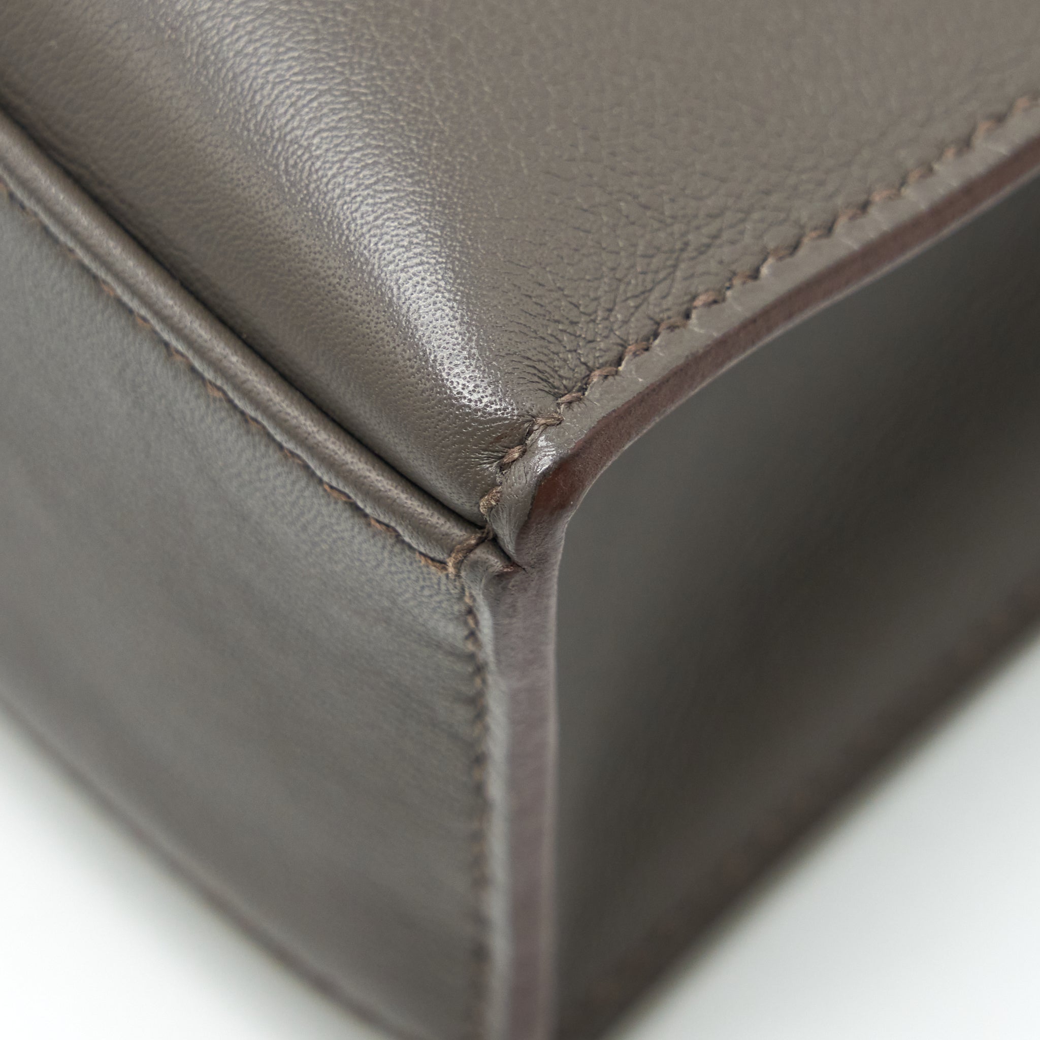 HERMES KELLY POCHETTE SWIFT 8F GRIS ETAIN GHW