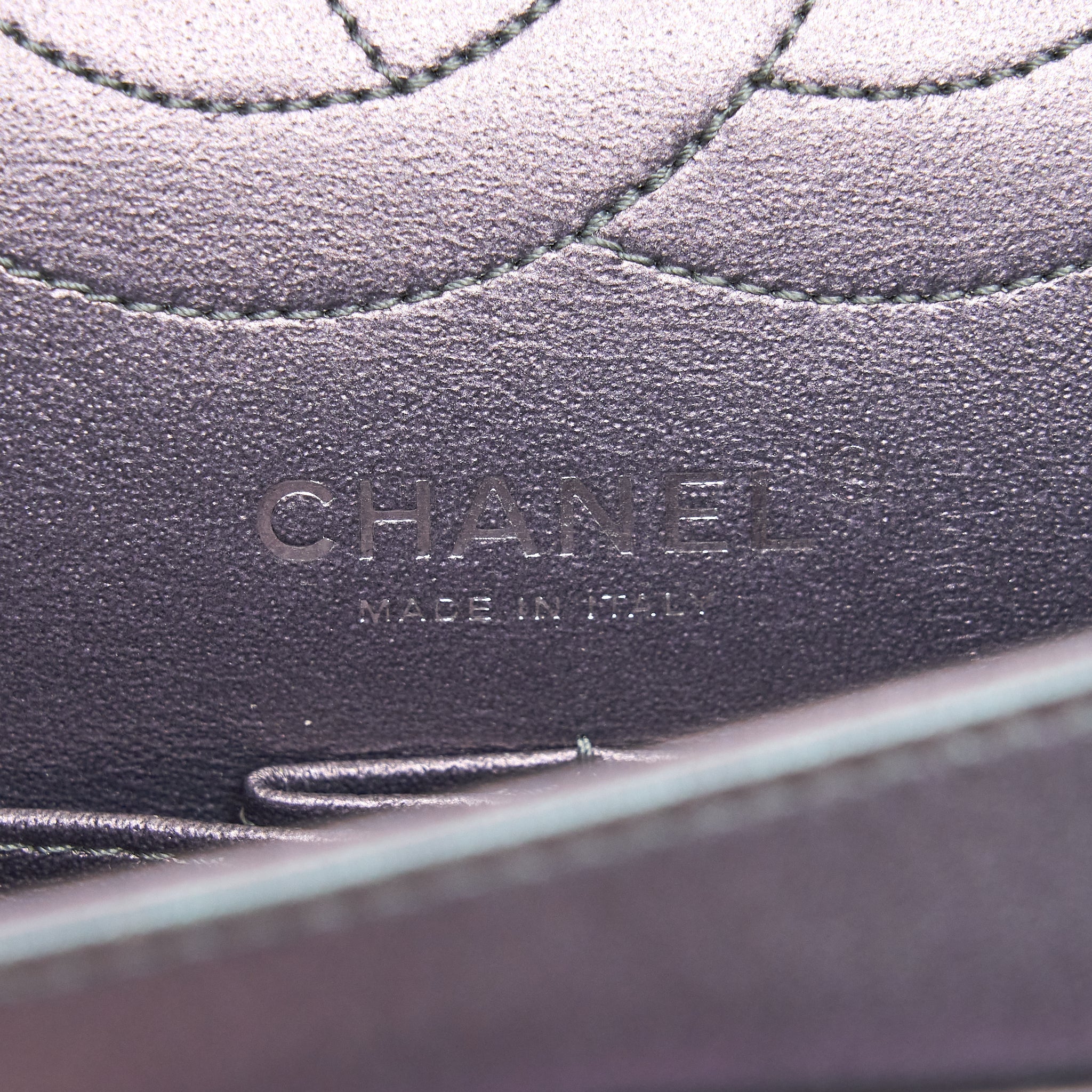 CHANEL 2.55 225 REISSUE FLAP BAG LAMBSKIN IRIDESCENT HARDWARE