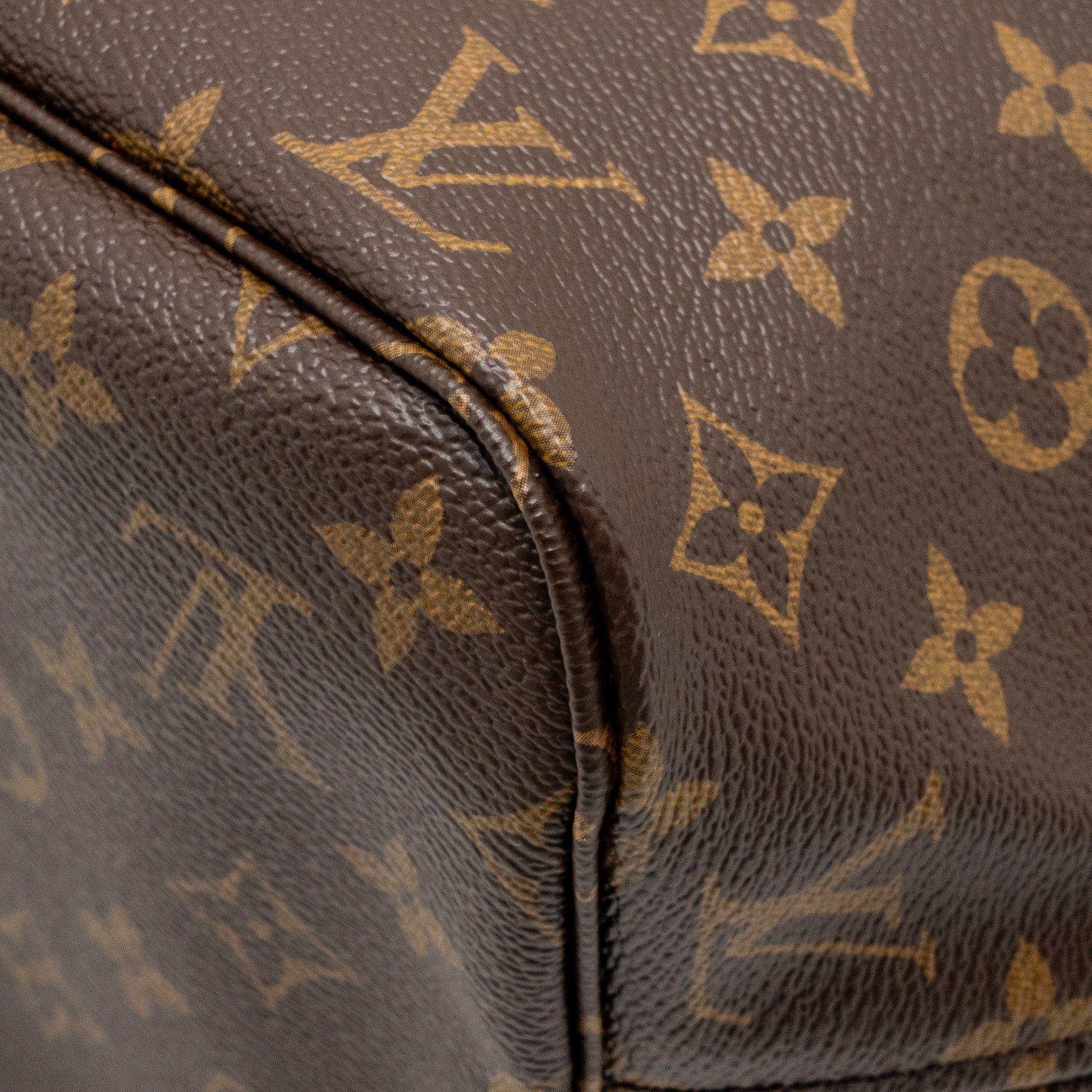 LOUIS VUITTON NEVERFULL MM MONOGRAM CANVAS GHW