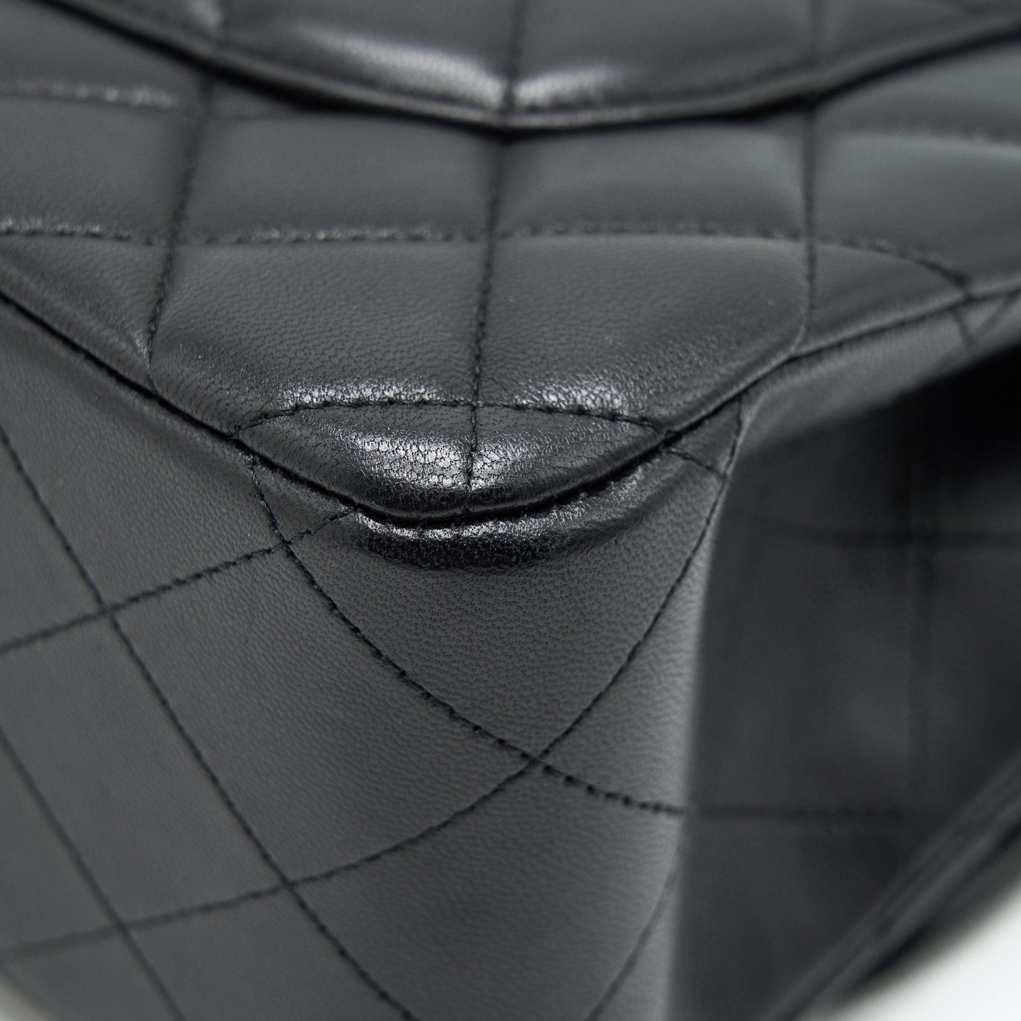 CHANEL JUMBO CLASSIC DOUBLE FLAP BAG LAMBSKIN BLACK GHW