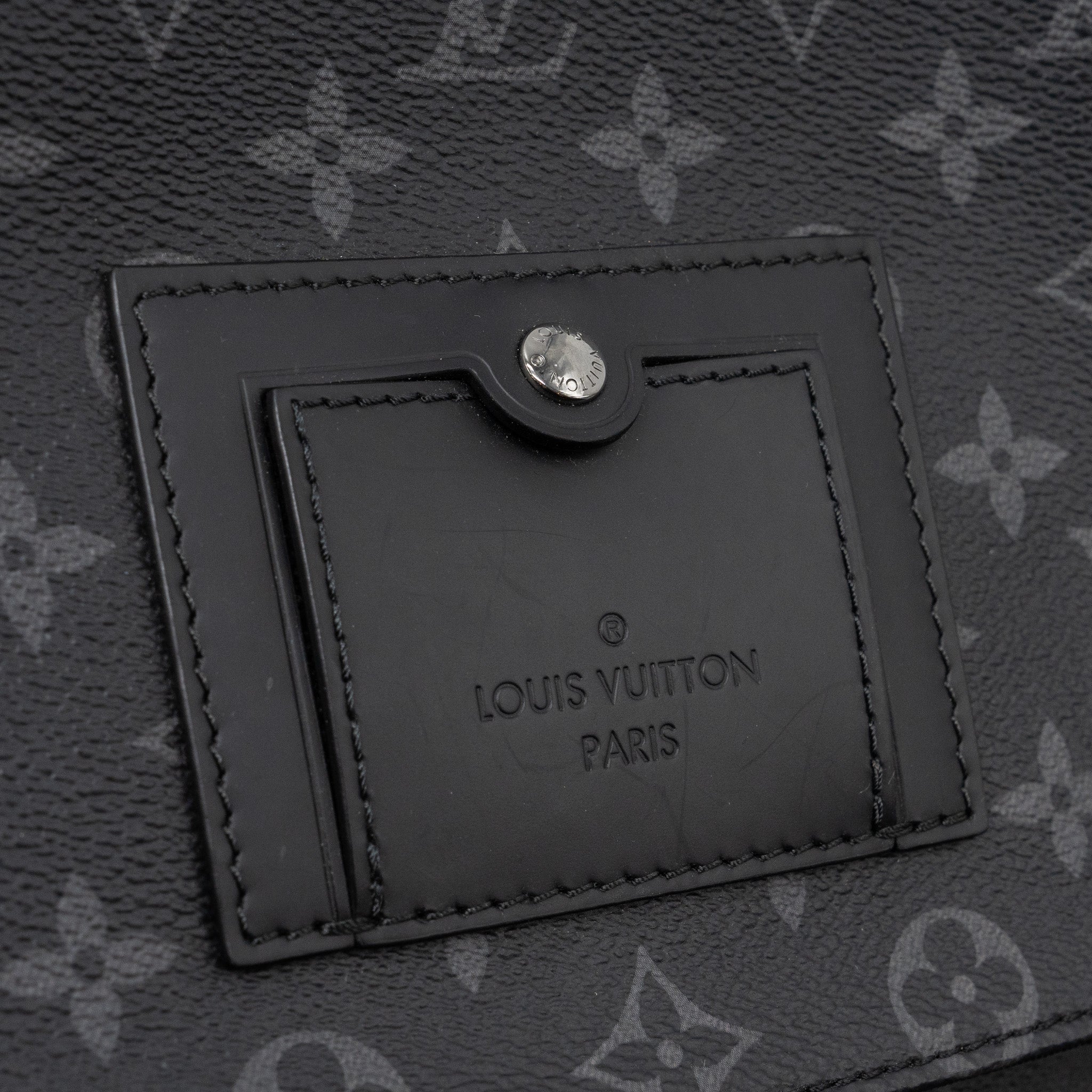 LOUIS VUITTON MESSENGER PM VOYOGER MONOGRAM ECLIPSE CANVAS BLACK SHW