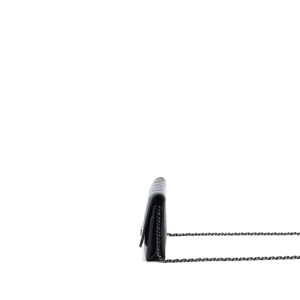 CHANEL BOY WALLET ON CHAIN LAMBSKIN BLACK SHW