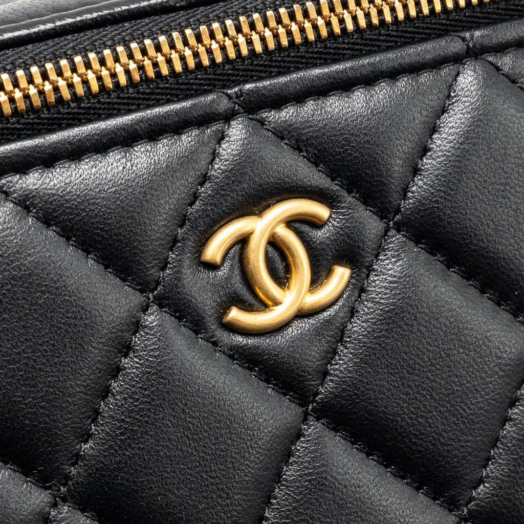 CHANEL LONG VANITY WITH COCO CHARM CHAIN LAMBSKIN BLACK GHW (MICROCHIP)