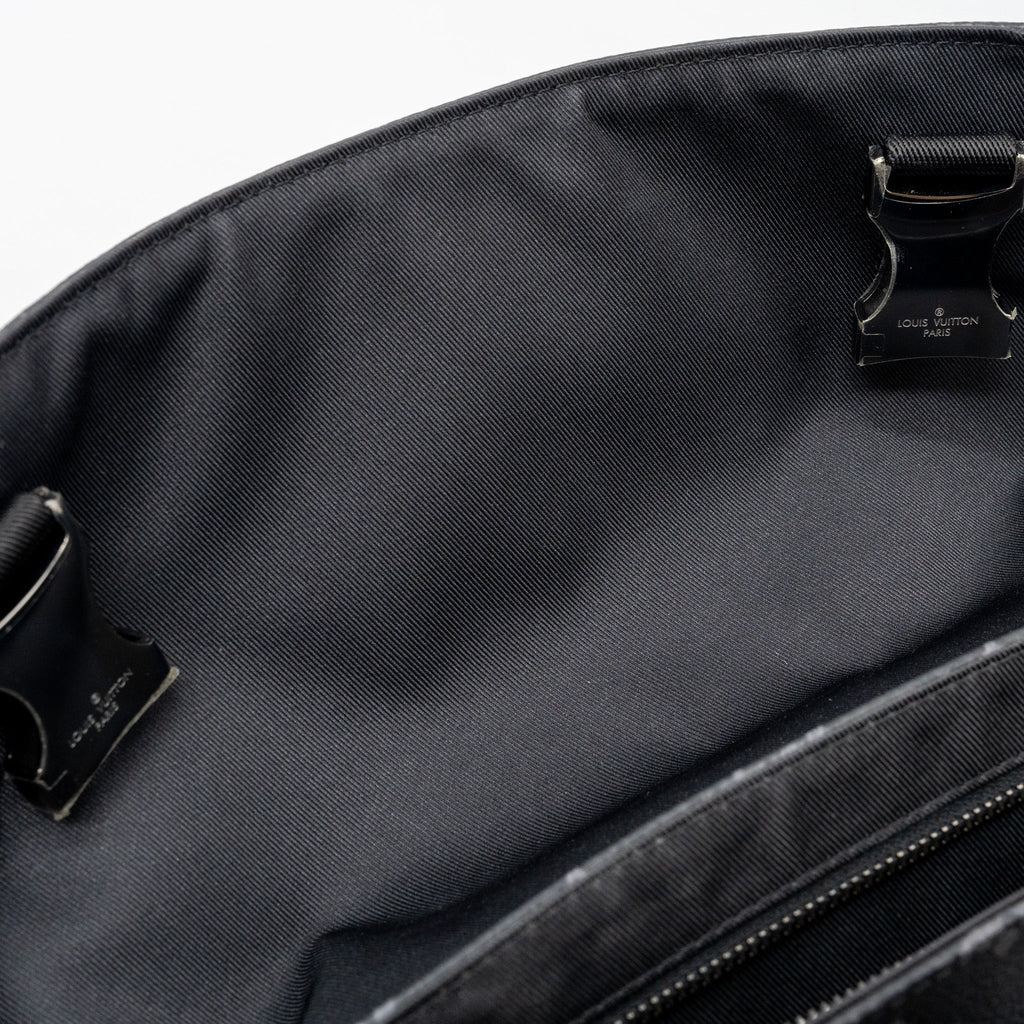 LOUIS VUITTON MESSENGER PM VOYOGER MONOGRAM ECLIPSE CANVAS BLACK SHW