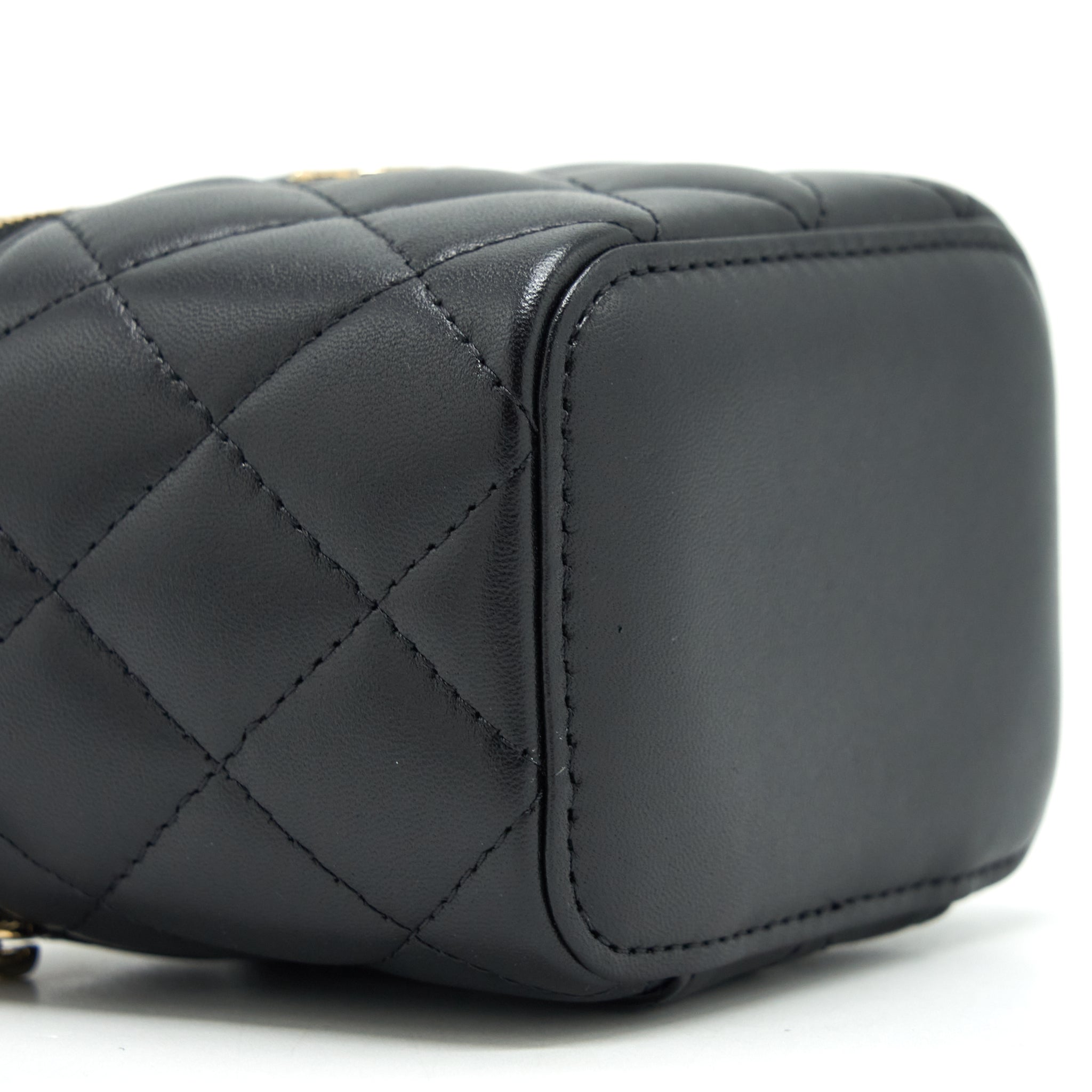CHANEL TOP HANDLE MINI VANITY WITH CHAIN LAMBSKIN BLACK LGHW