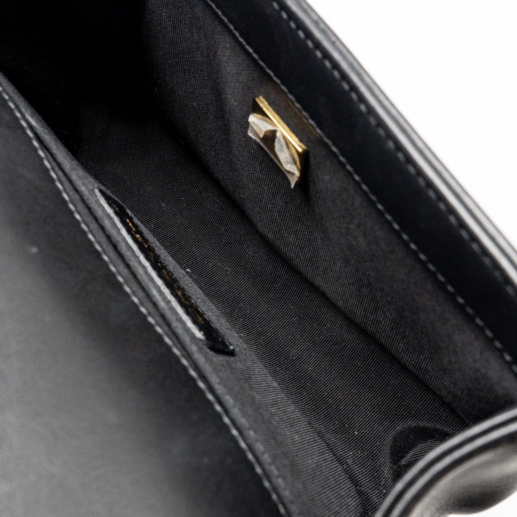 CHANEL SMALL BOY BAG CALFSKIN BLACK GHW (MICROCHIP)